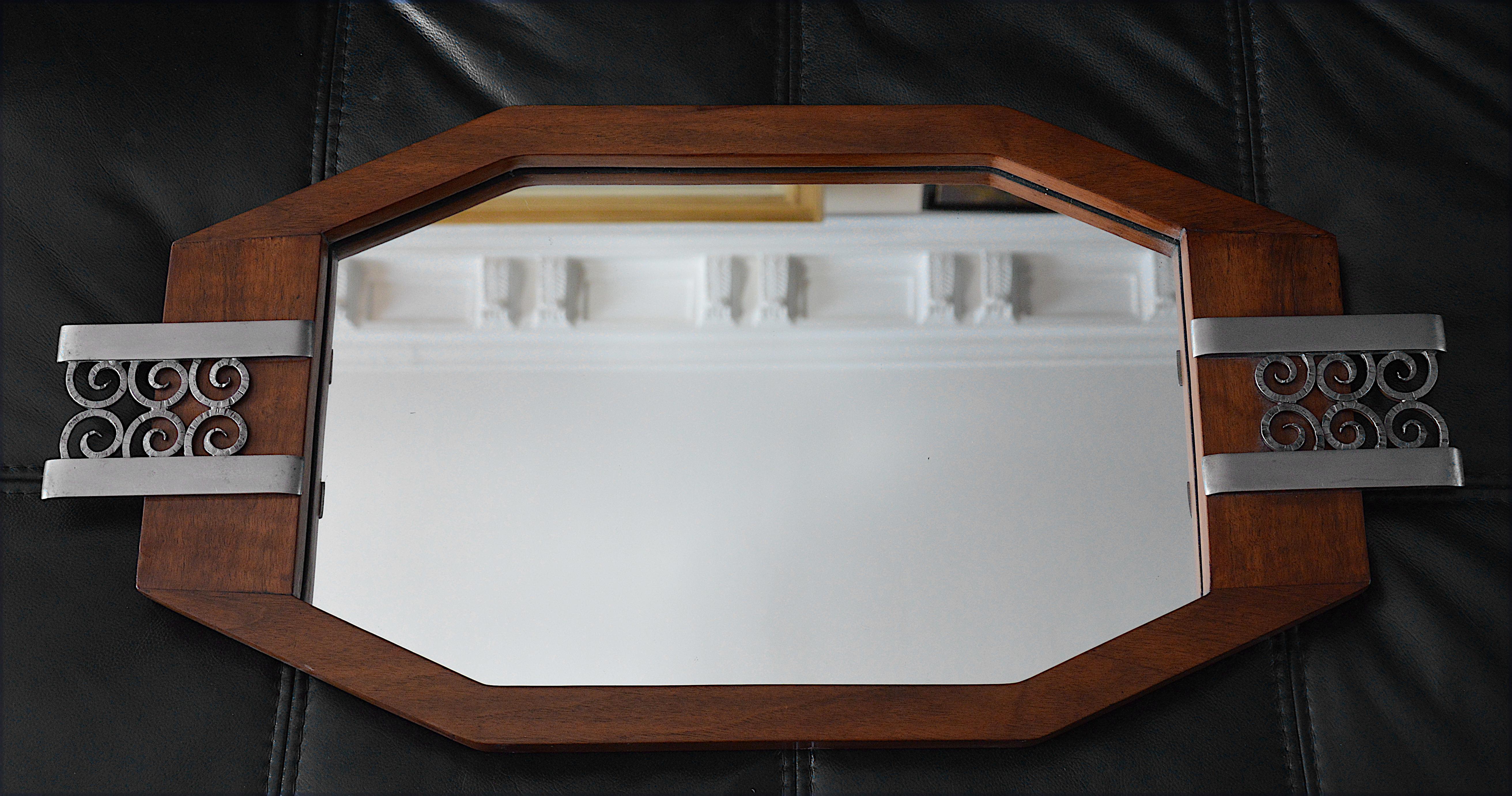 Mid-20th Century French Art Deco Walnut and Wrought Iron Tray, 1930s For Sale