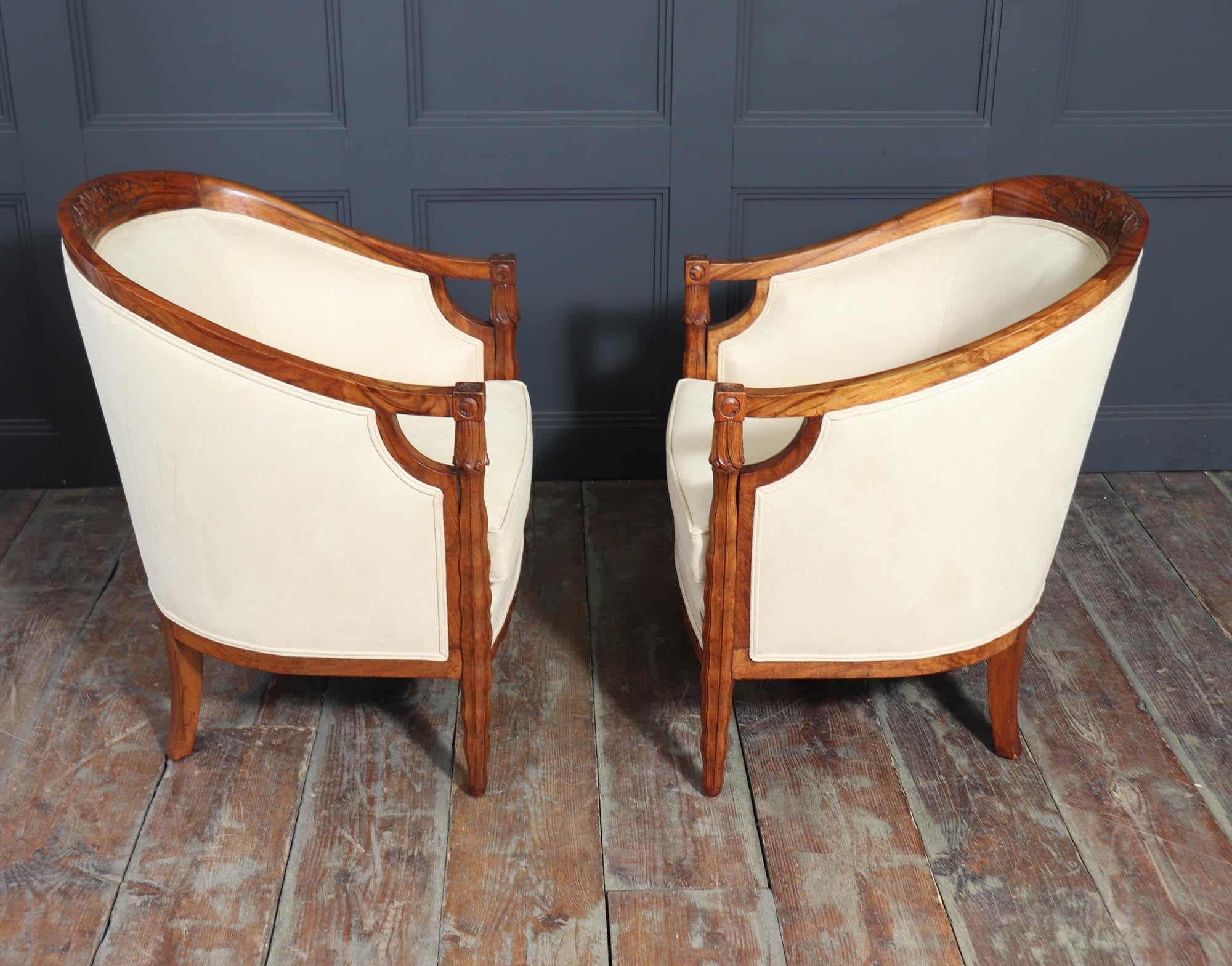Poltrone in noce Art Deco francese in vendita 12