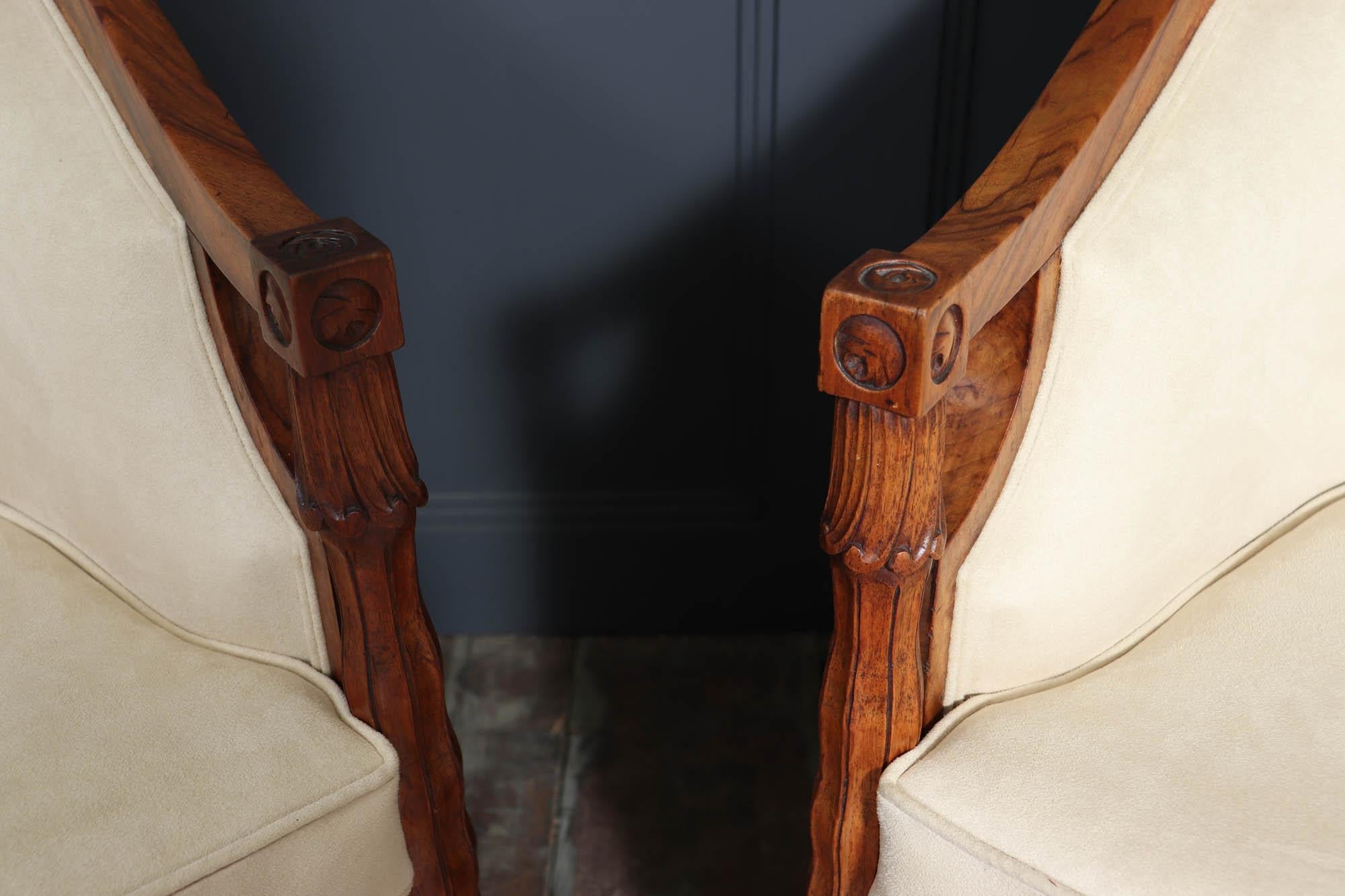 Noce Poltrone in noce Art Deco francese in vendita