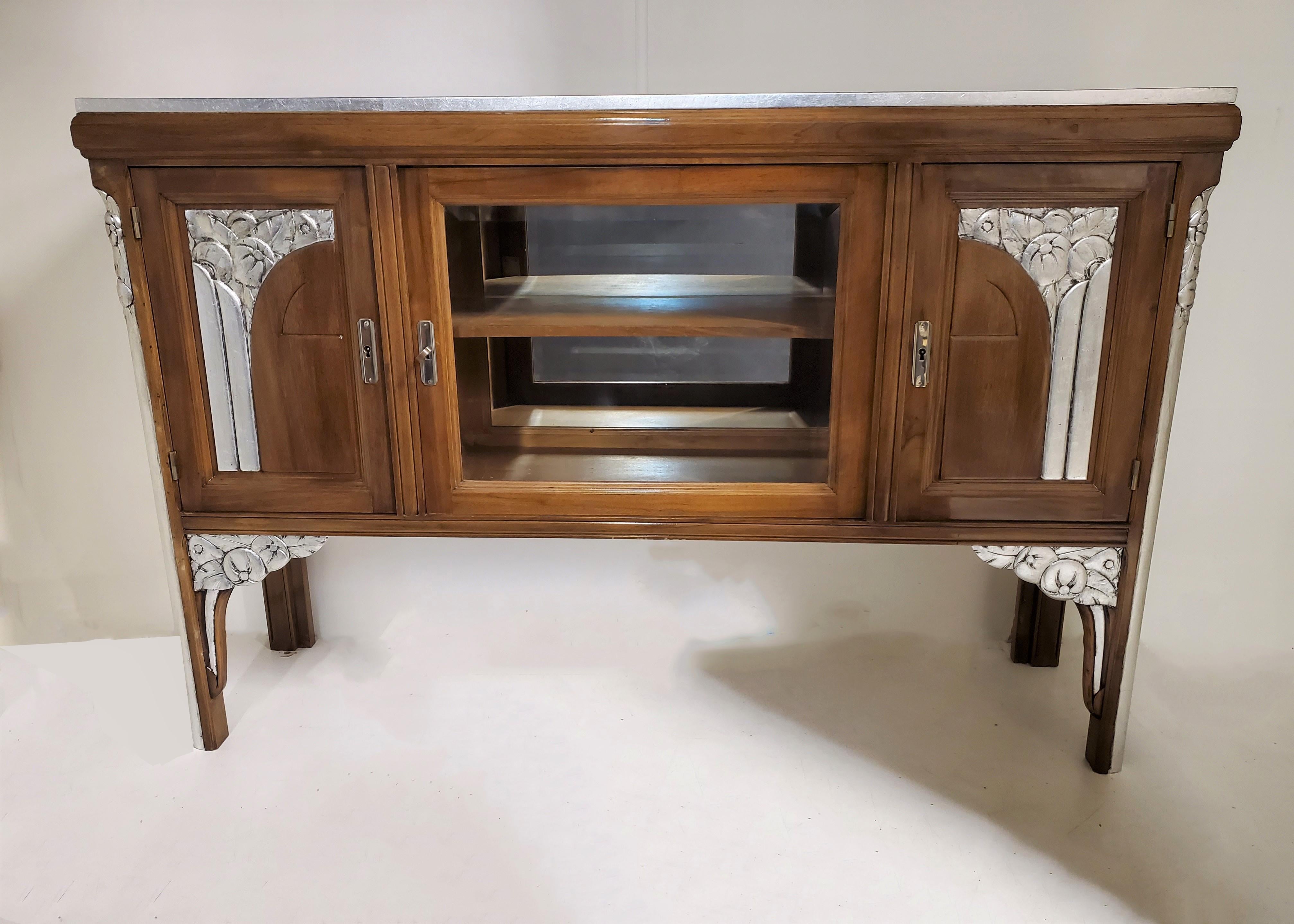 French Art Deco Walnut Cabinet/ Vitrine/ Bar/ Bookcase with Metal Leaf Detail For Sale 14