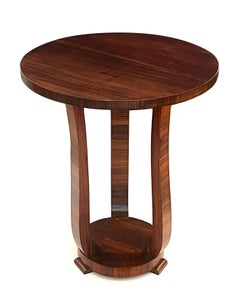 Table d'appoint ronde à trois pieds en noyer, de style Art déco français