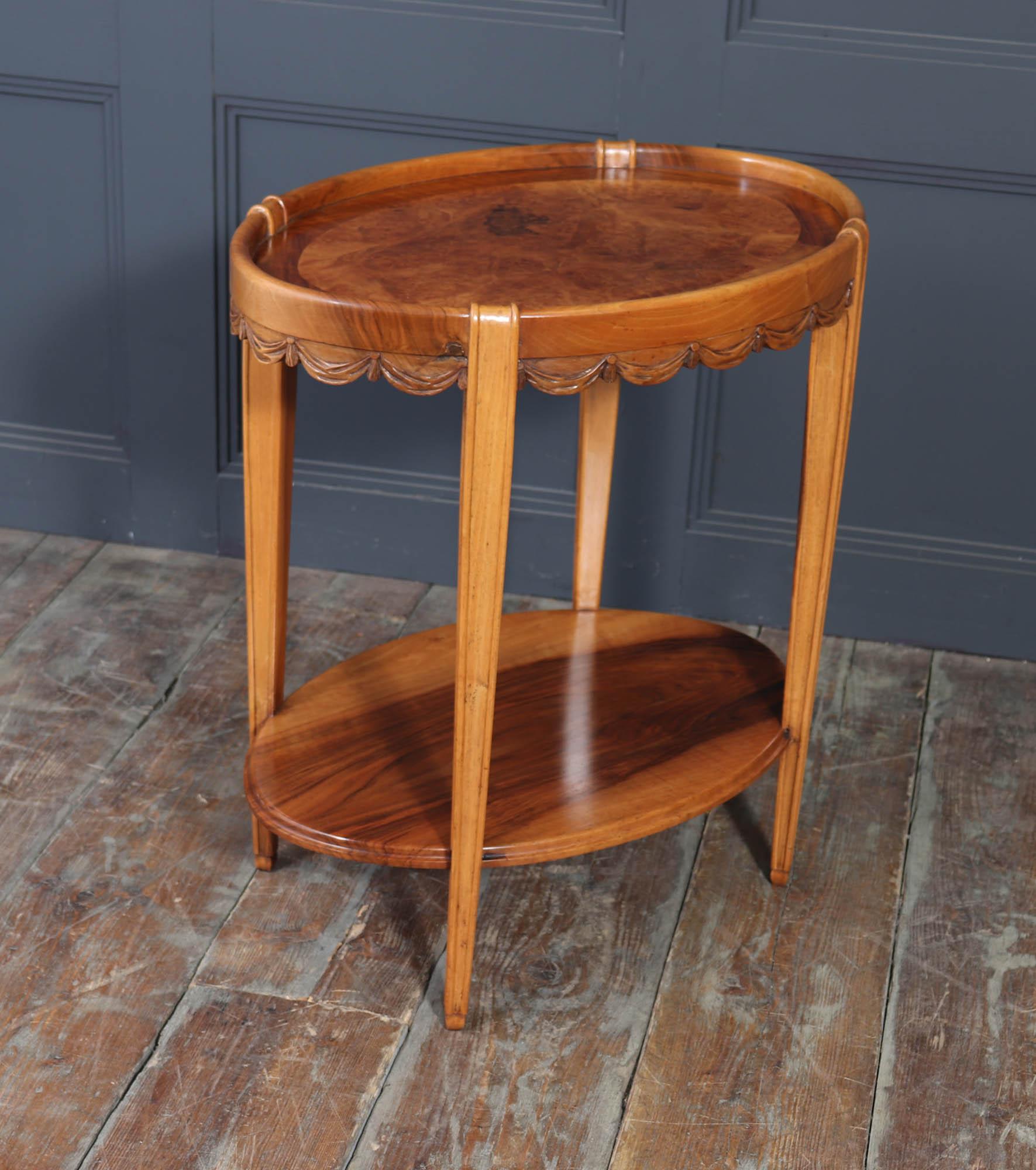 French Art Deco Walnut Side Table Circa 1925 im Angebot 4