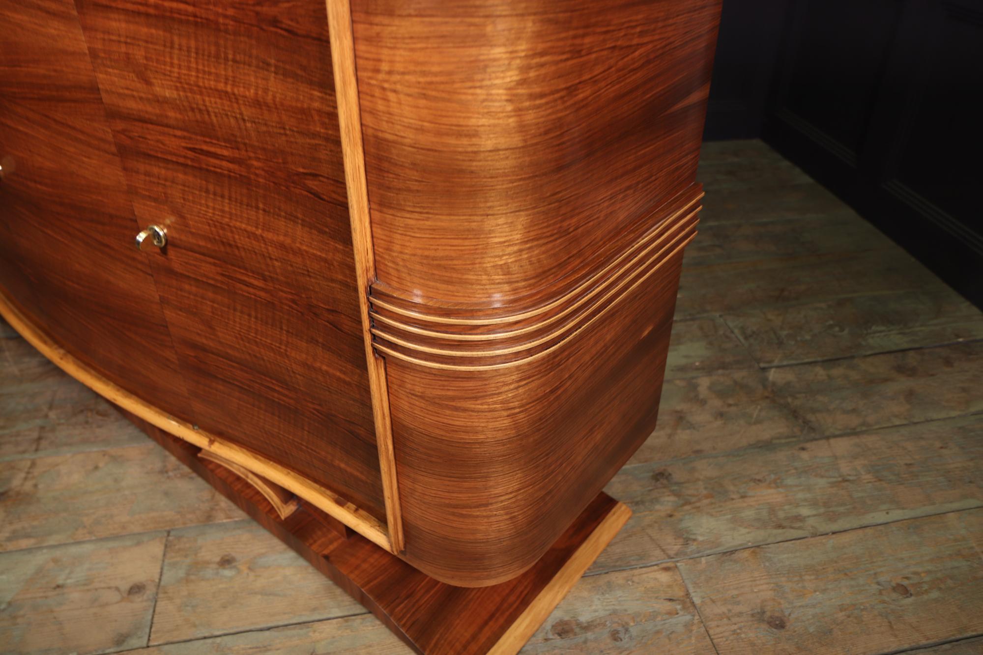Sideboard aus Nussbaumholz im Art déco-Stil, 1 5