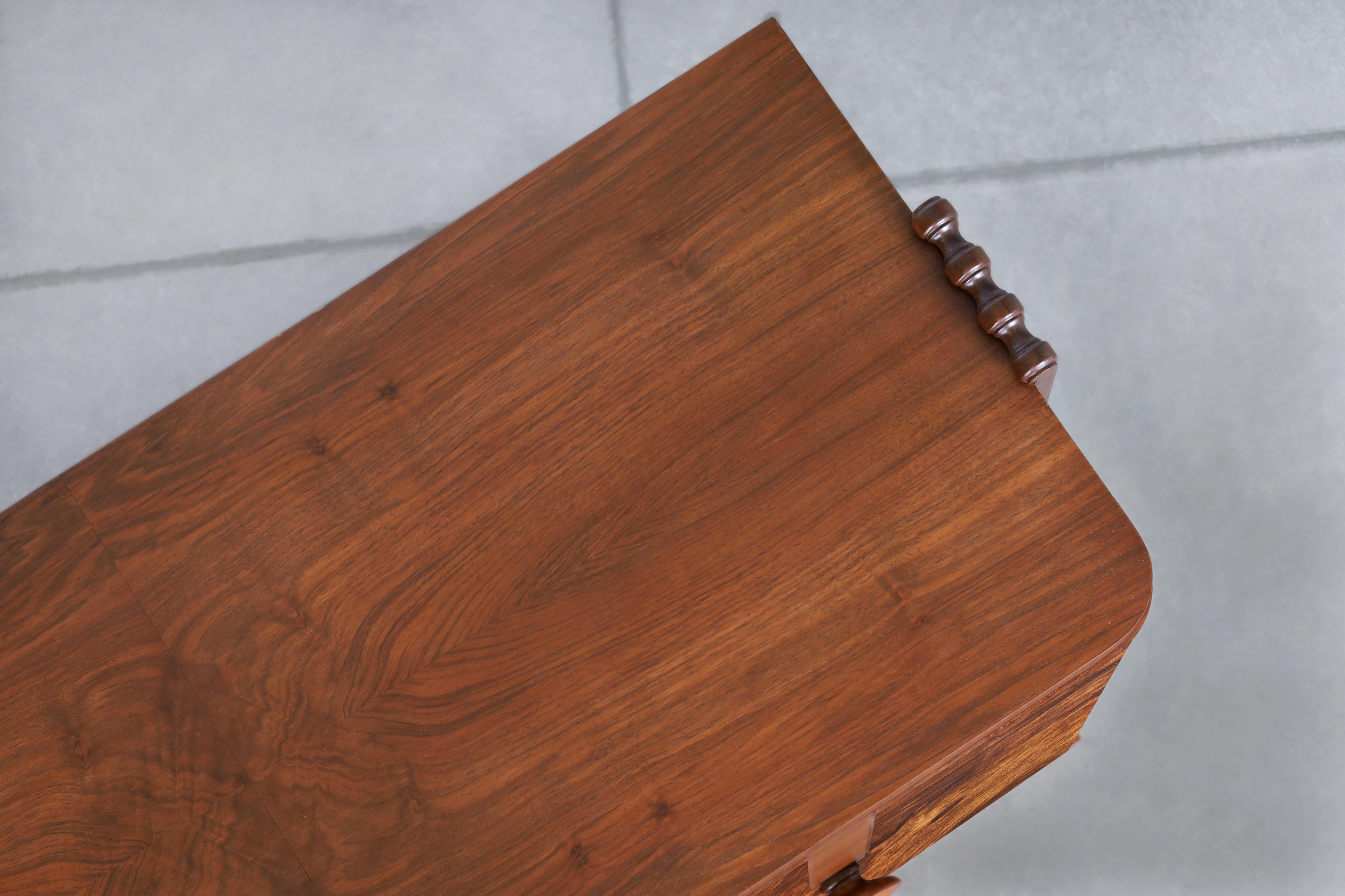 Credenza francese Art Déco in noce in vendita 7