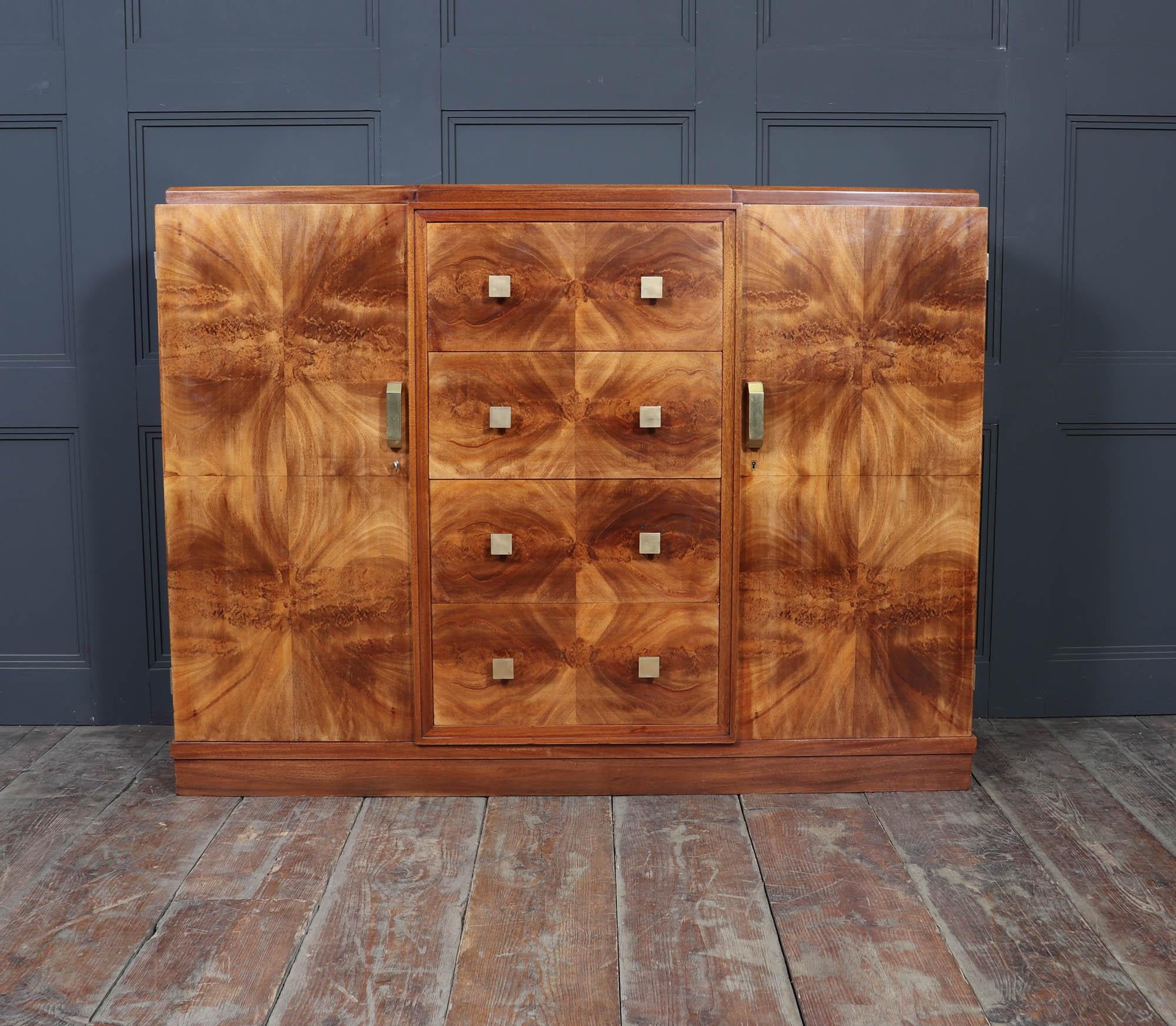 Francese Credenza francese Art Déco in noce in vendita