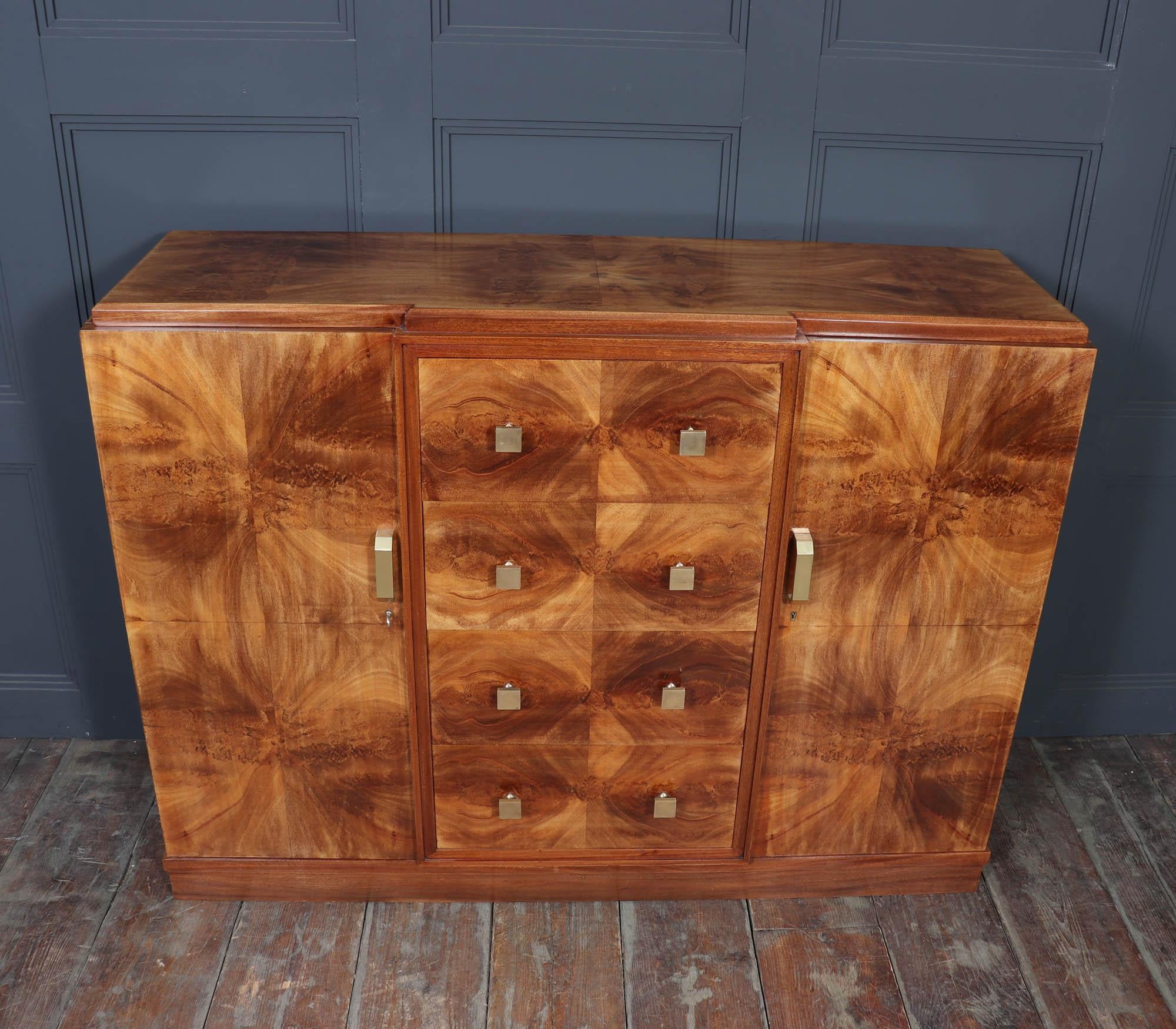 Credenza francese Art Déco in noce In condizioni buone in vendita a Paddock Wood Tonbridge, GB