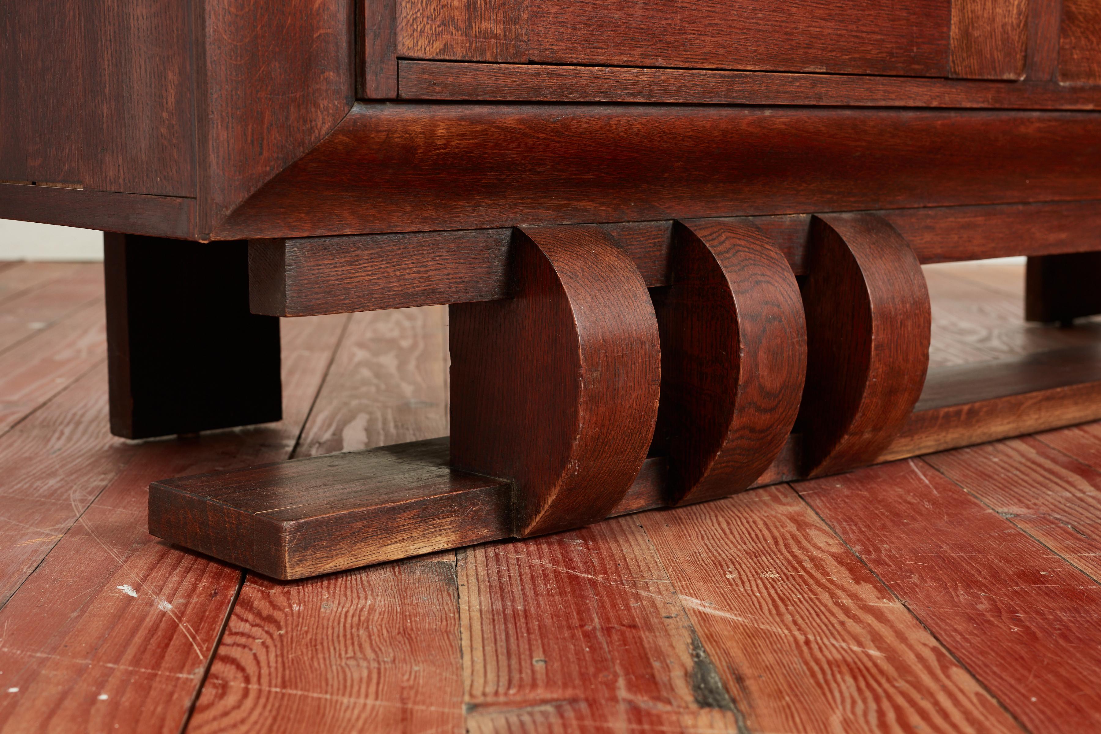 Legno Credenza francese Art Déco in noce in vendita