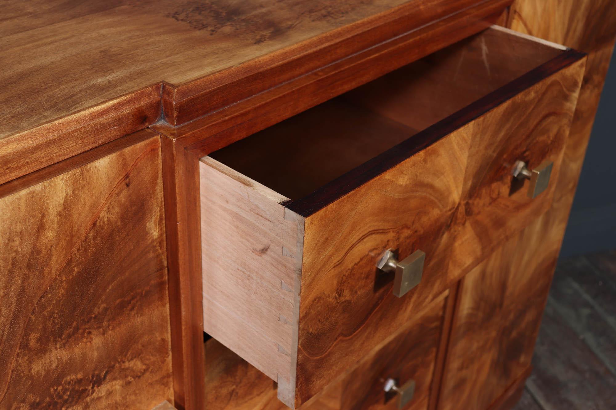 Credenza francese Art Déco in noce in vendita 3