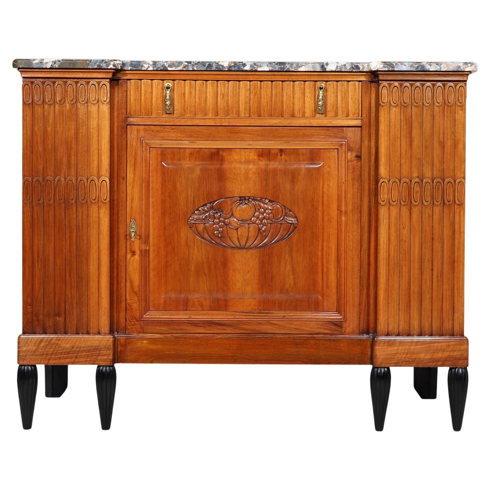 Französisches Art Deco Nussbaum Sideboard