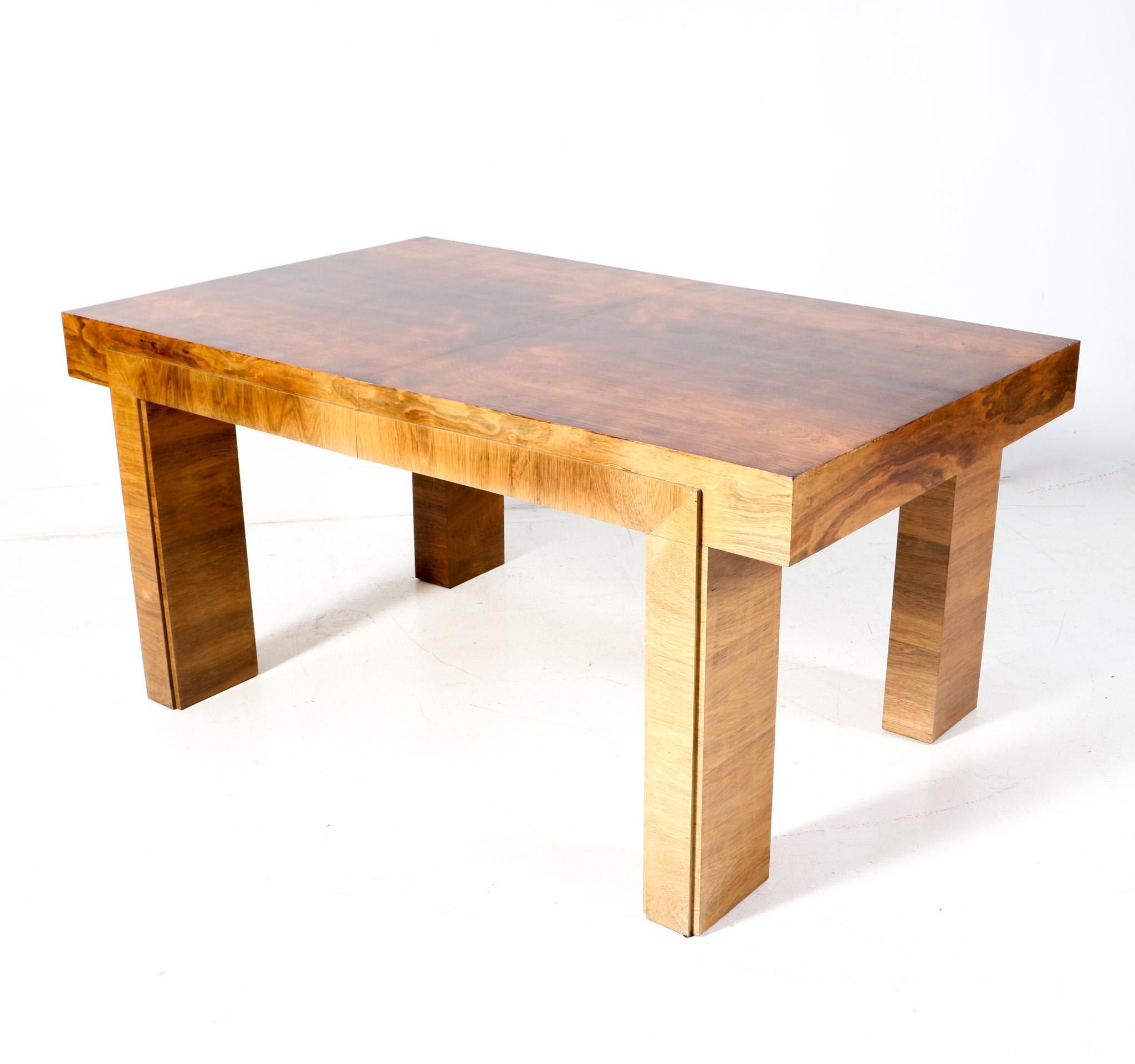  French Art Deco Walnut Table or Writing Table, 1930s For Sale 2