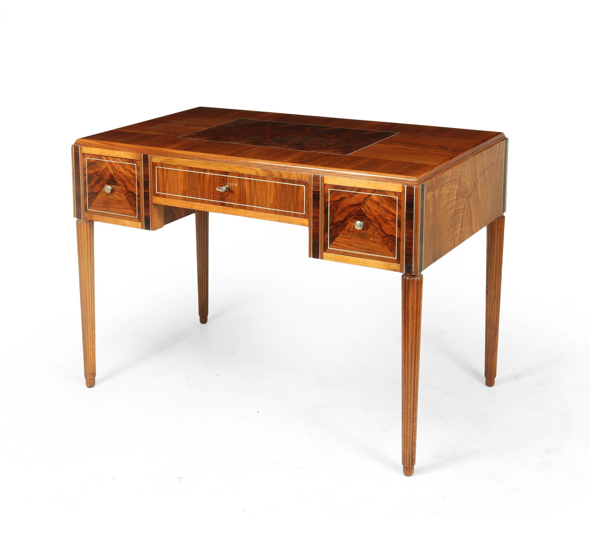 French Art Deco Walnut Writing Table Desk In Excellent Condition In Paddock Wood Tonbridge, GB
