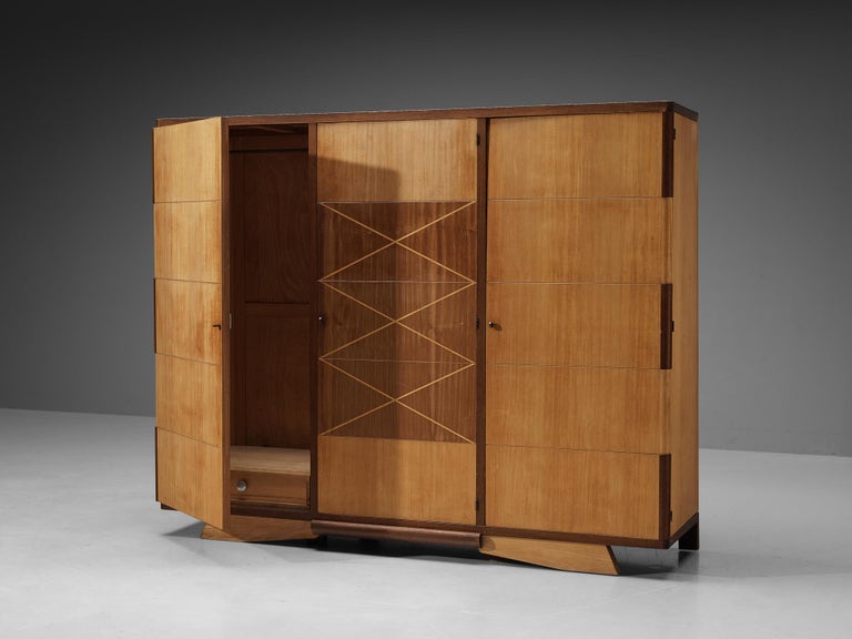French Art Deco Large Cabinet in Walnut Veneer and Oak For Sale 2