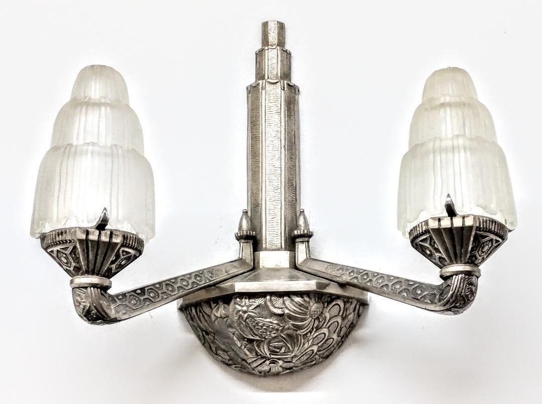 Pair of French Art Deco Waterfall Wall Sconces Signed by Sabino For Sale 2