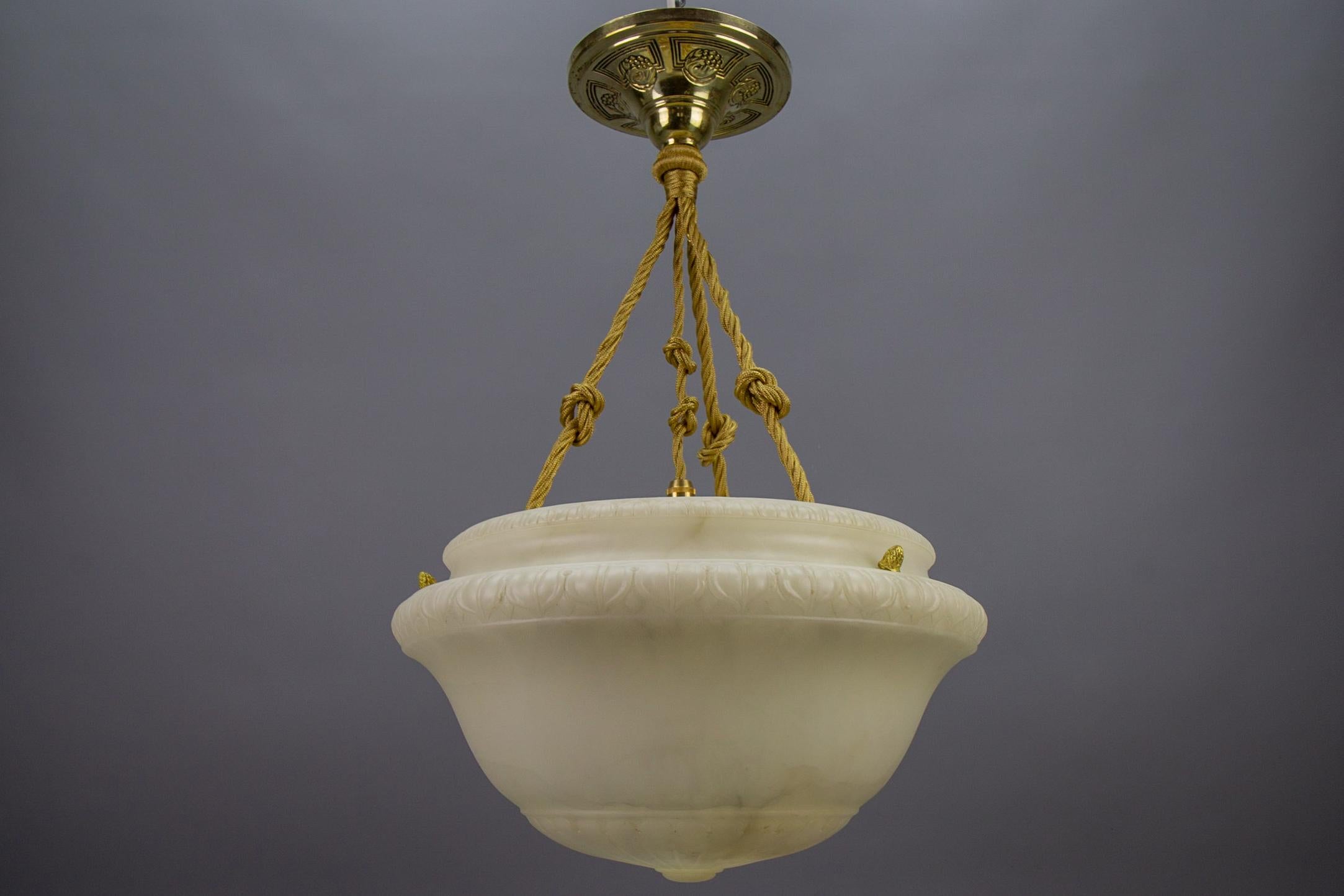 French Art Deco White Alabaster and Brass Pendant Light Fixture, circa 1920s For Sale 9