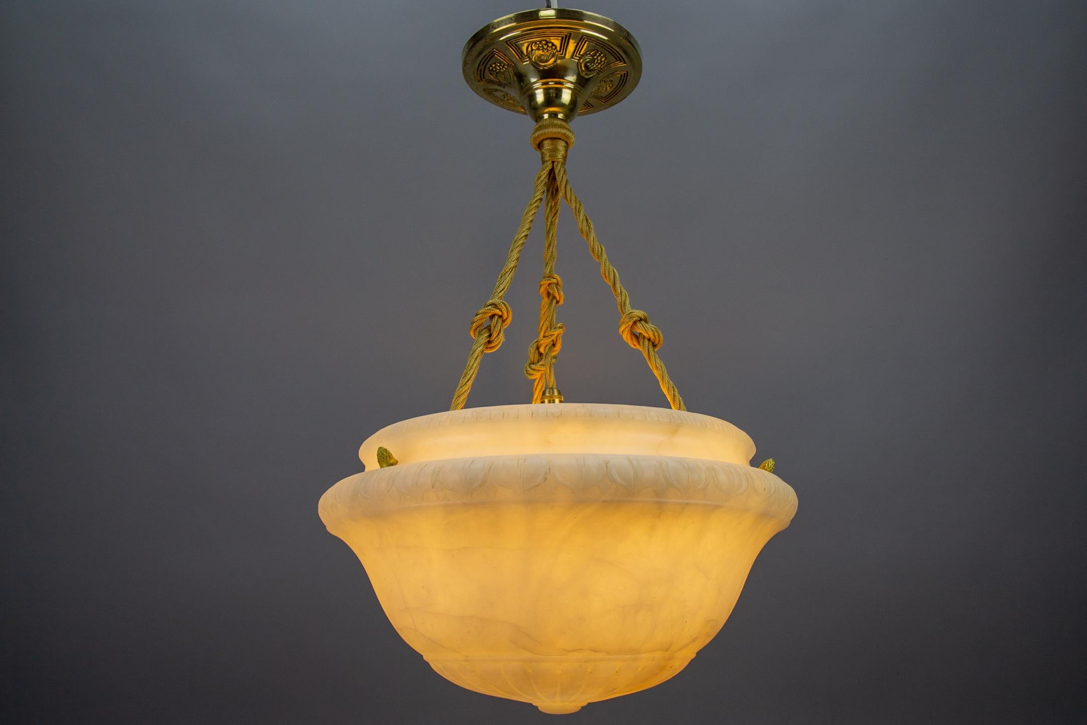 French Art Deco White Alabaster and Brass Pendant Light Fixture, circa 1920s 2