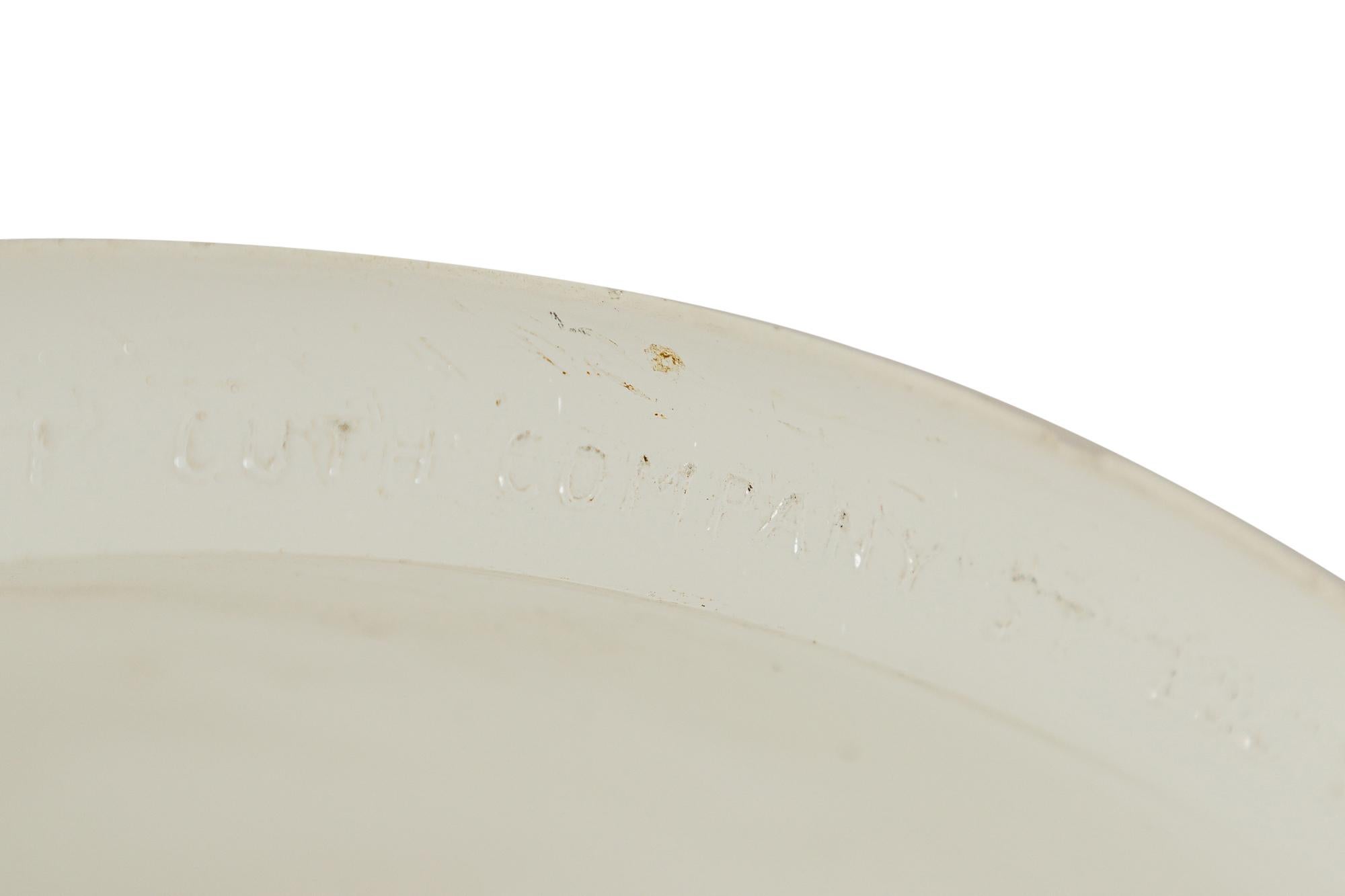 Alabastro Lanterna francese a forma di ciotola in alabastro bianco Art Deco in vendita