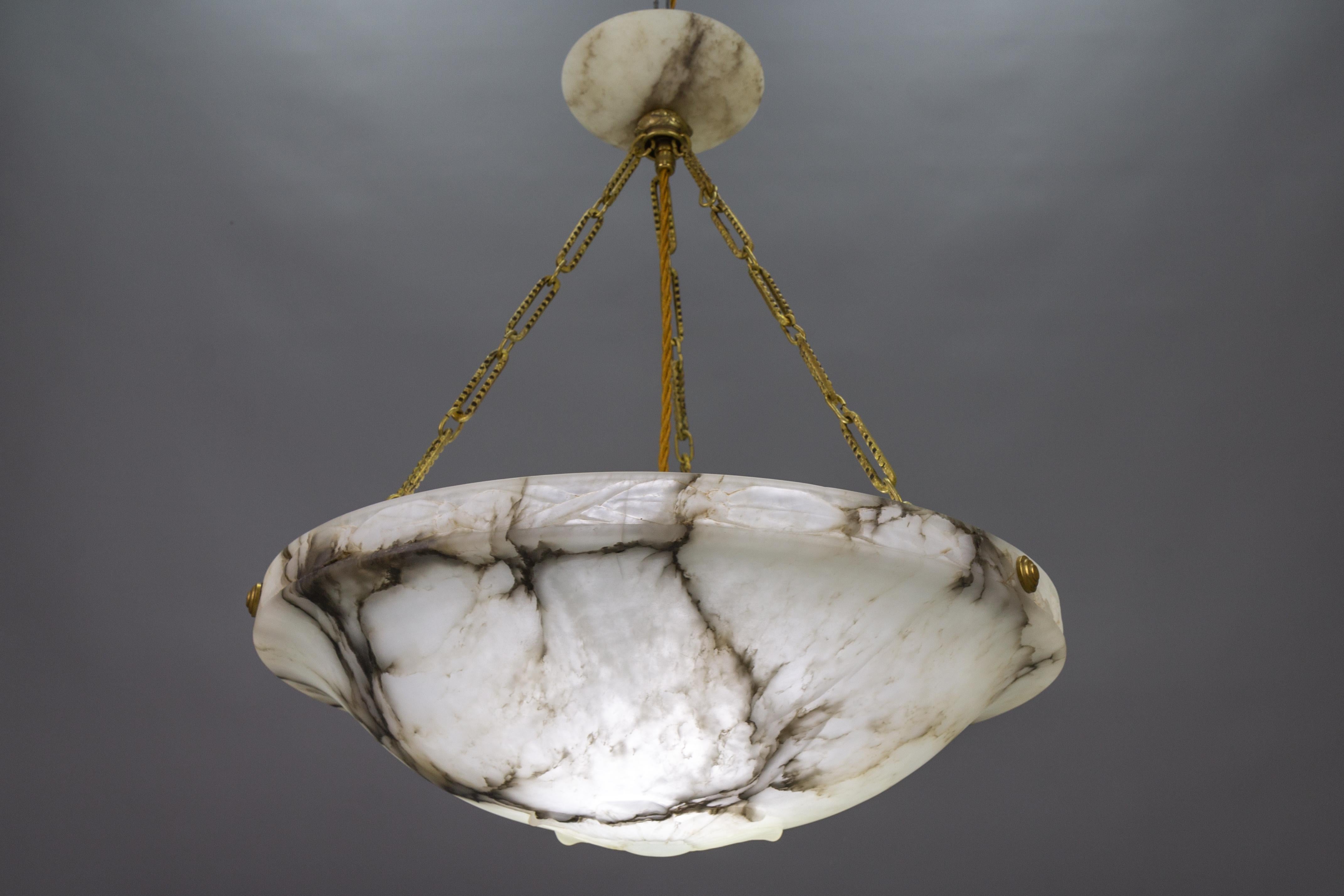 French Art Deco White and Black Alabaster and Brass Pendant Light, ca 1920 5