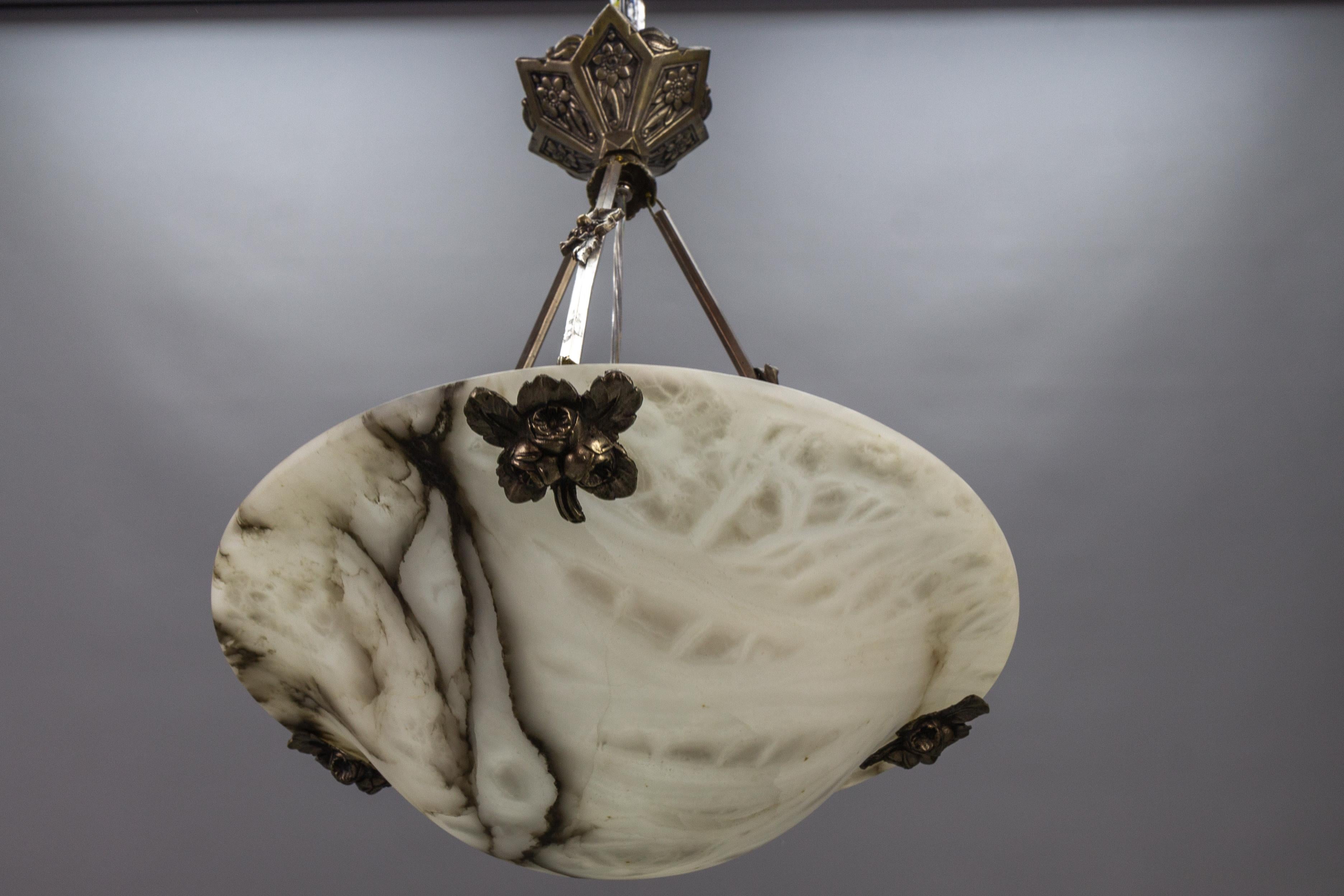 French Art Deco White and Black Veined Alabaster Pendant Light Fixture, ca. 1920 For Sale 6