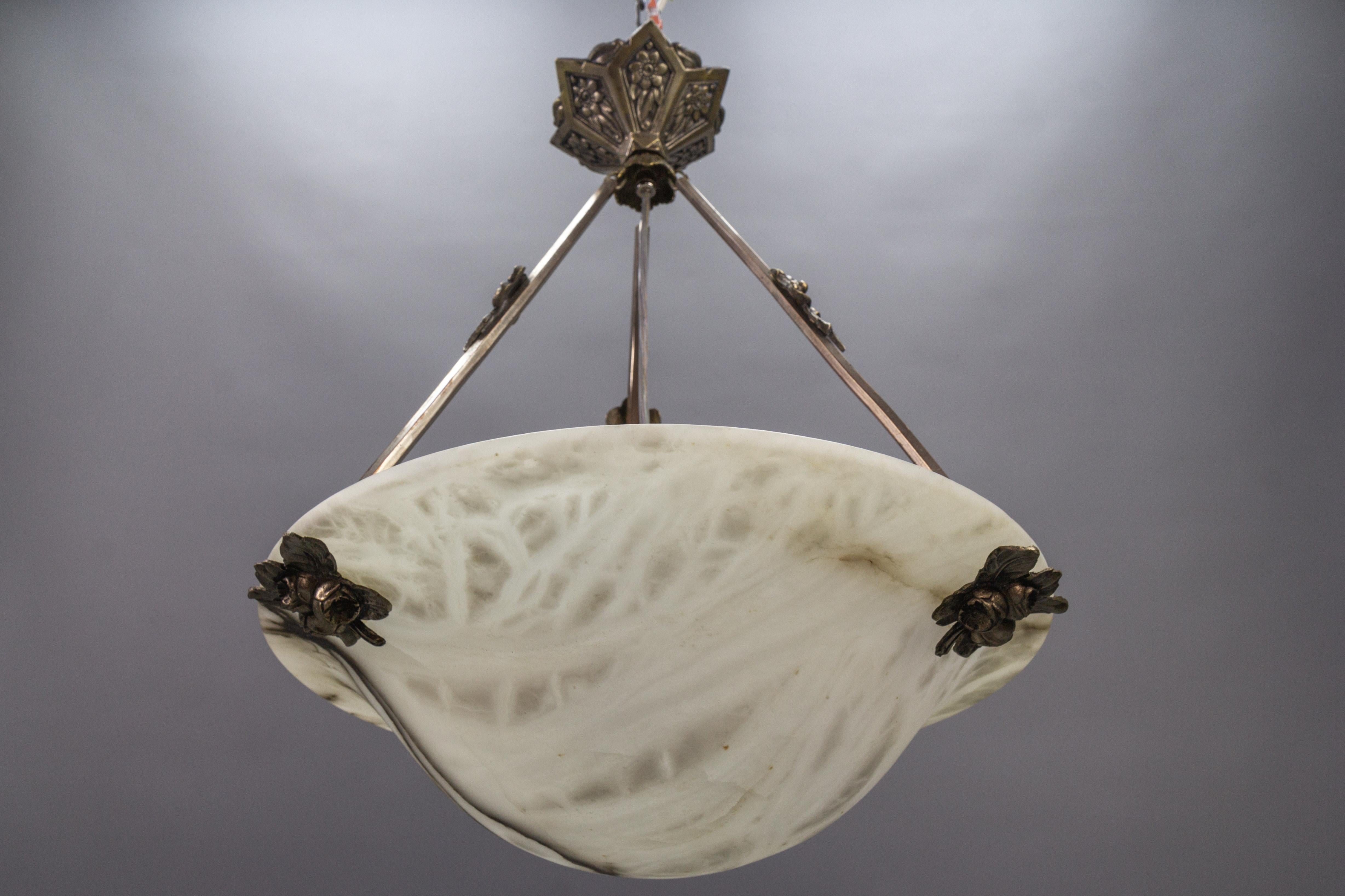 French Art Deco White and Black Veined Alabaster Pendant Light Fixture, ca. 1920 For Sale 9