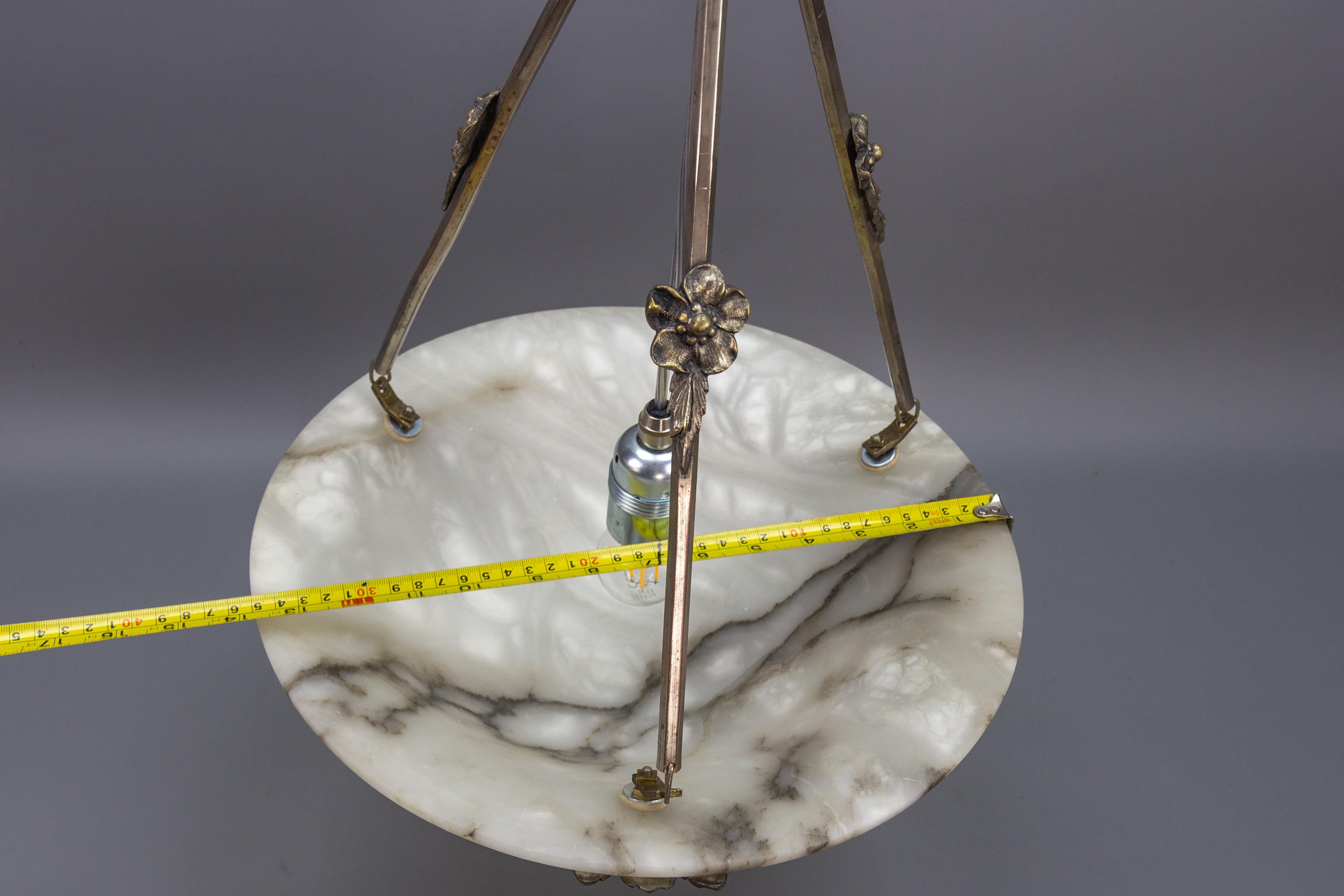 French Art Deco White and Black Veined Alabaster Pendant Light Fixture, ca. 1920 For Sale 15