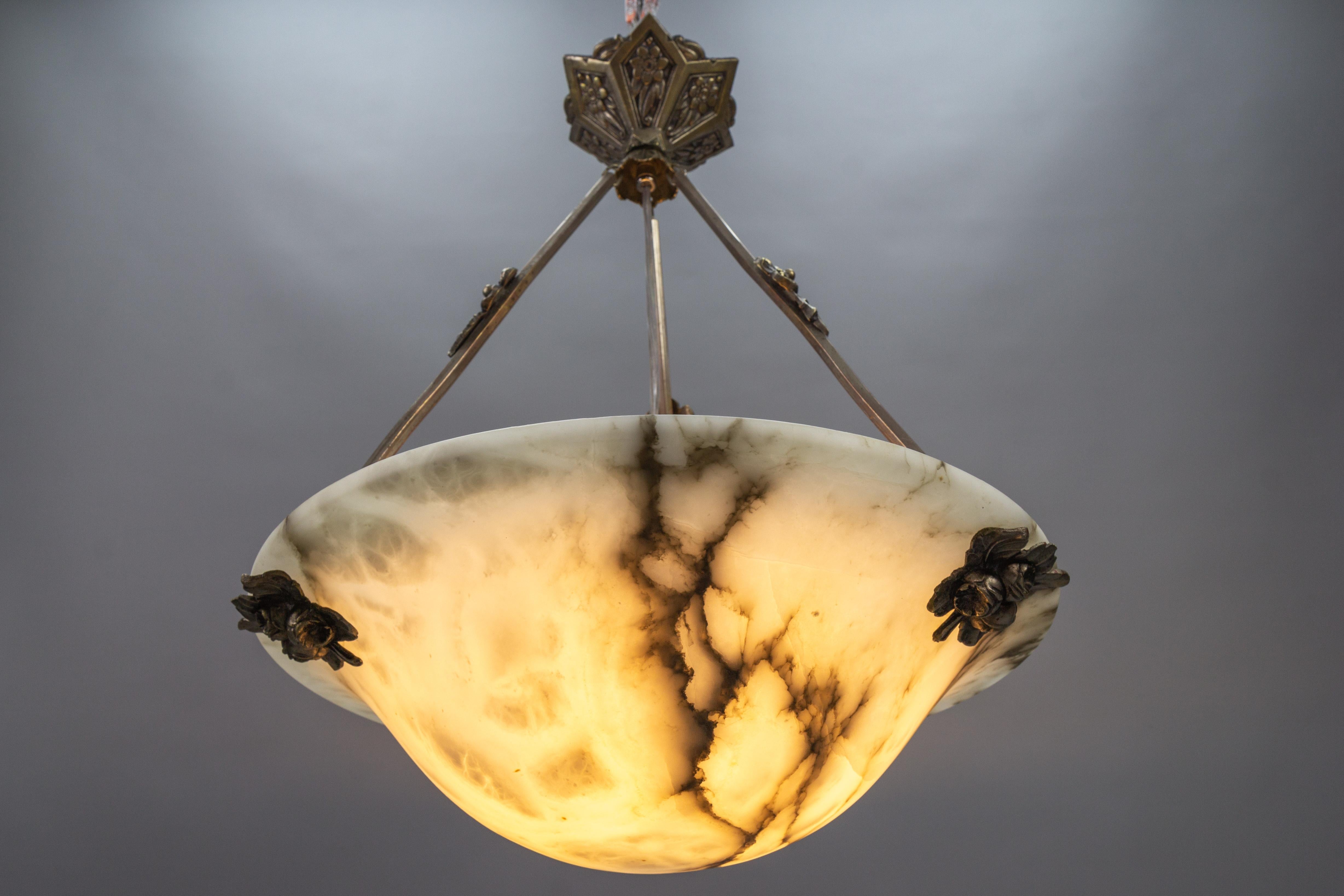 Early 20th Century French Art Deco White and Black Veined Alabaster Pendant Light Fixture, ca. 1920 For Sale