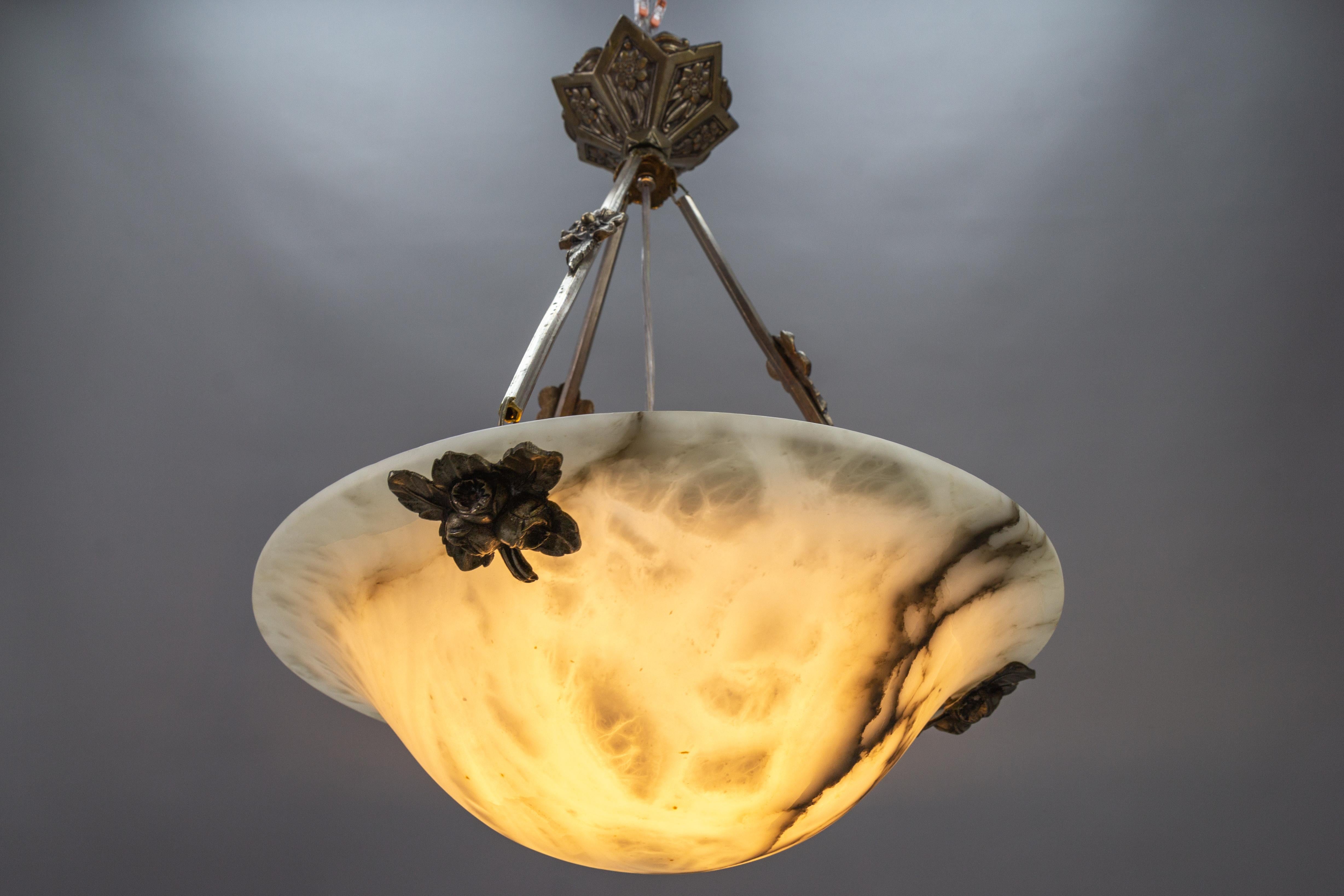 French Art Deco White and Black Veined Alabaster Pendant Light Fixture, ca. 1920 For Sale 1
