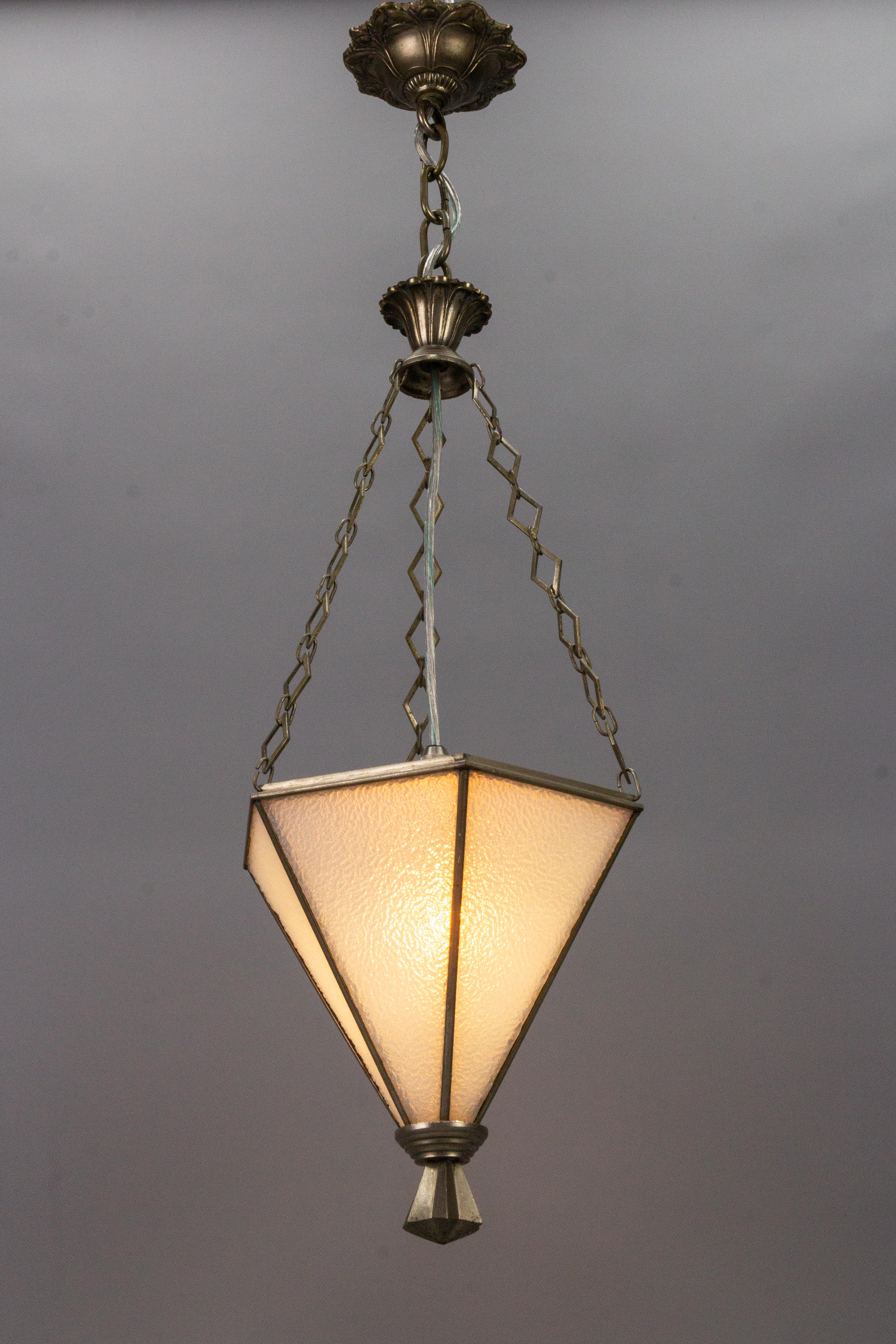 French Art Deco White Frosted Glass and Brass Pendant Light, 1930s In Good Condition In Barntrup, DE