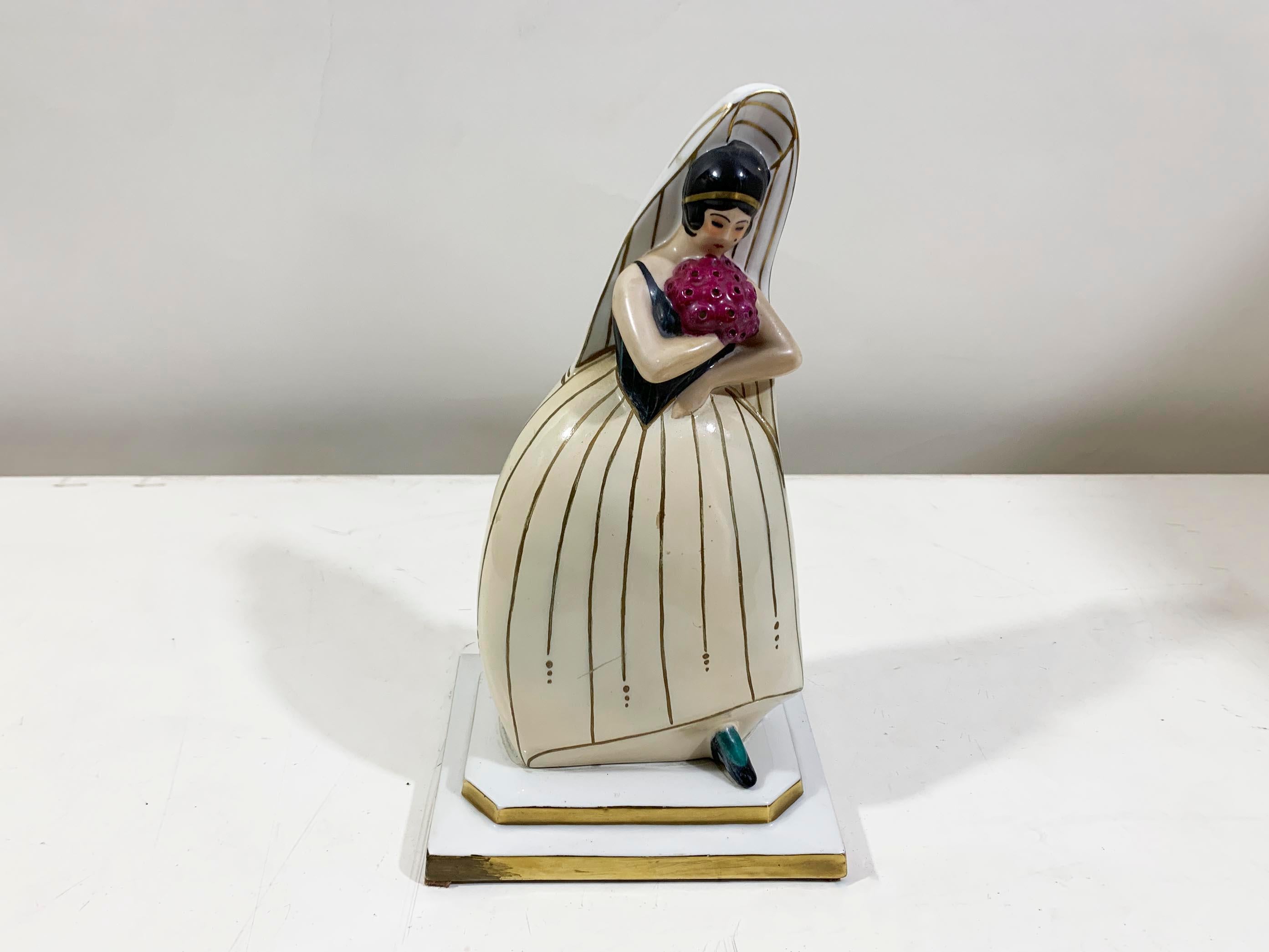 Difusor de Perfume Figural de Porcelana Blanca Art Decó Francesa Estampado 