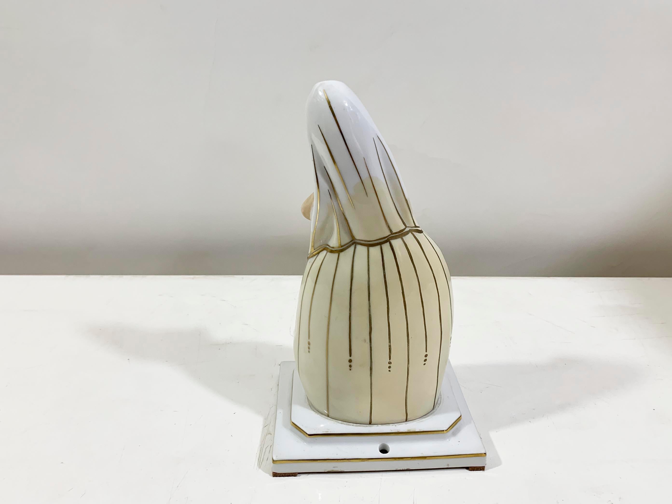 Difusor de Perfume Figural de Porcelana Blanca Art Decó Francesa Estampado 