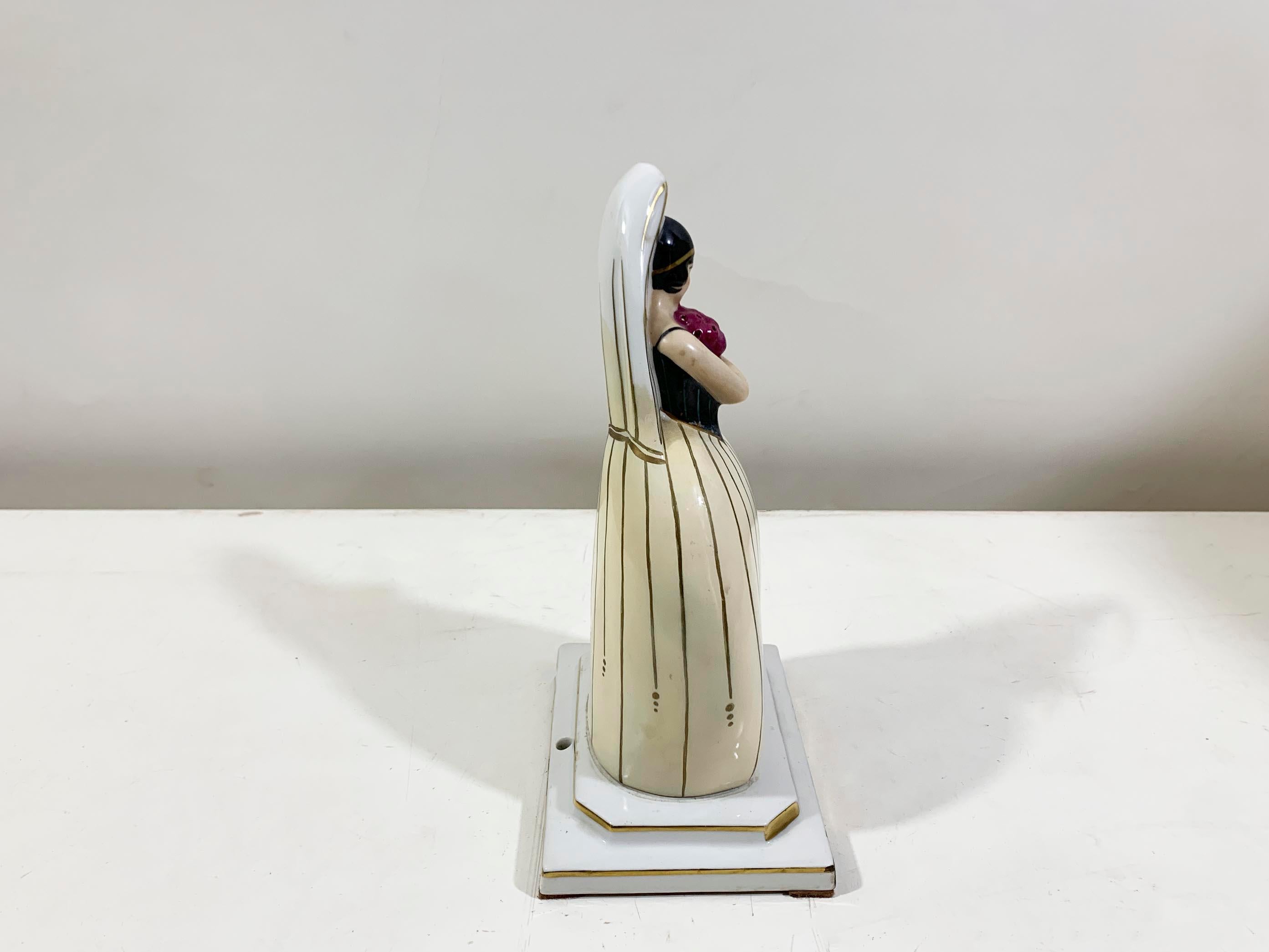Difusor de Perfume Figural de Porcelana Blanca Art Decó Francesa Estampado 