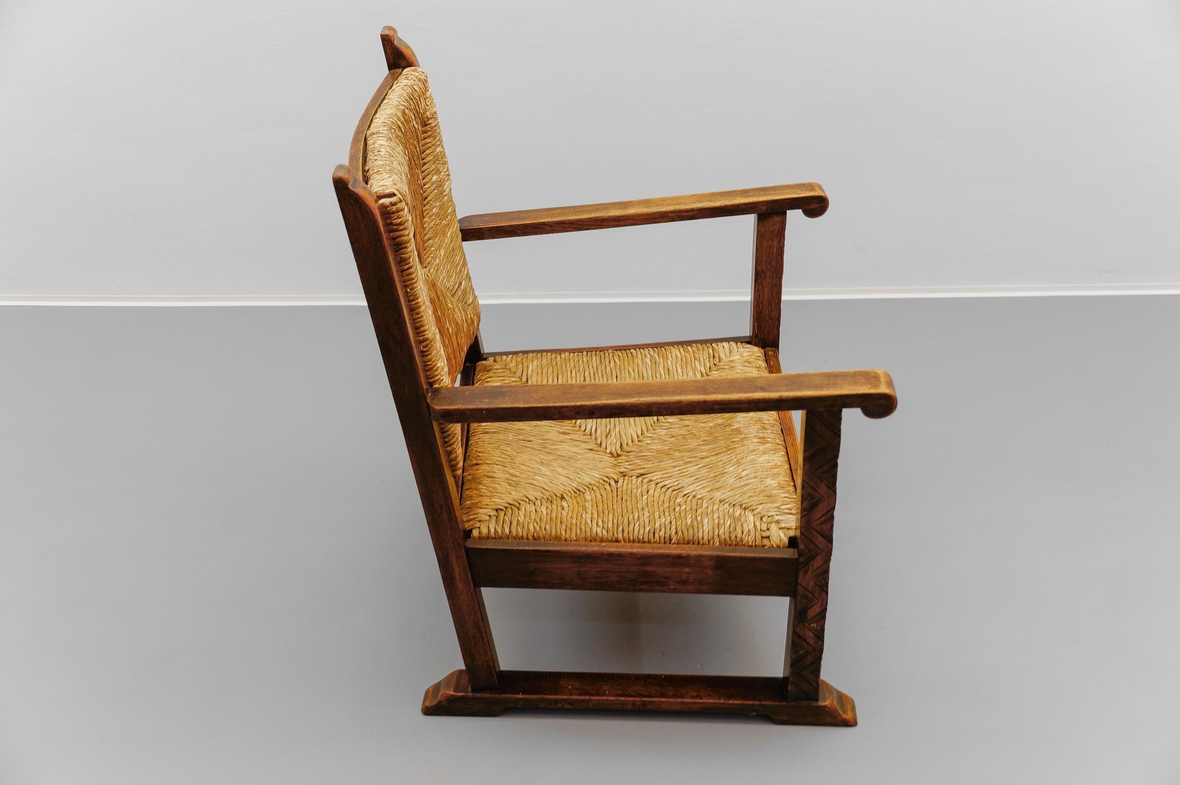 Mid-20th Century French Art Deco Wicker Armchair in the Style of Francis Jourdain 1940s For Sale