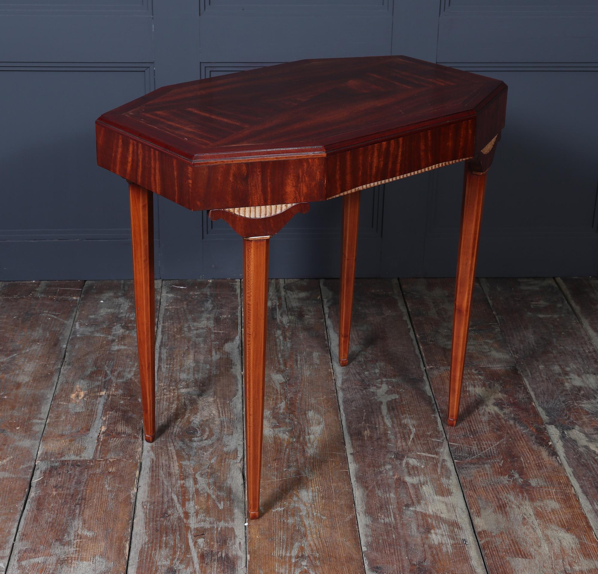 Table à écrire Art déco français en vente 12