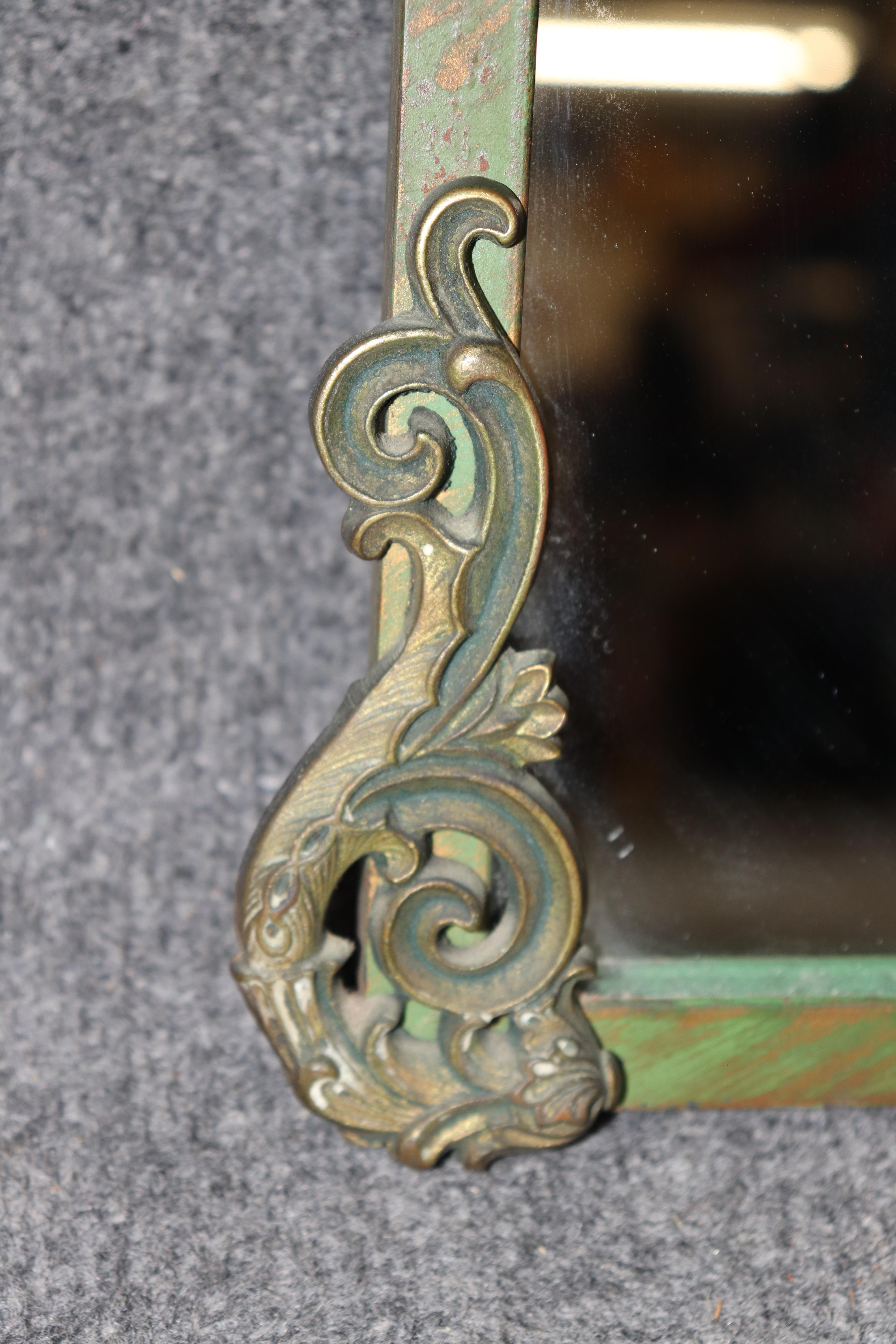 20ième siècle Miroir Art déco français en fer forgé et bronze des années 1930 en vente