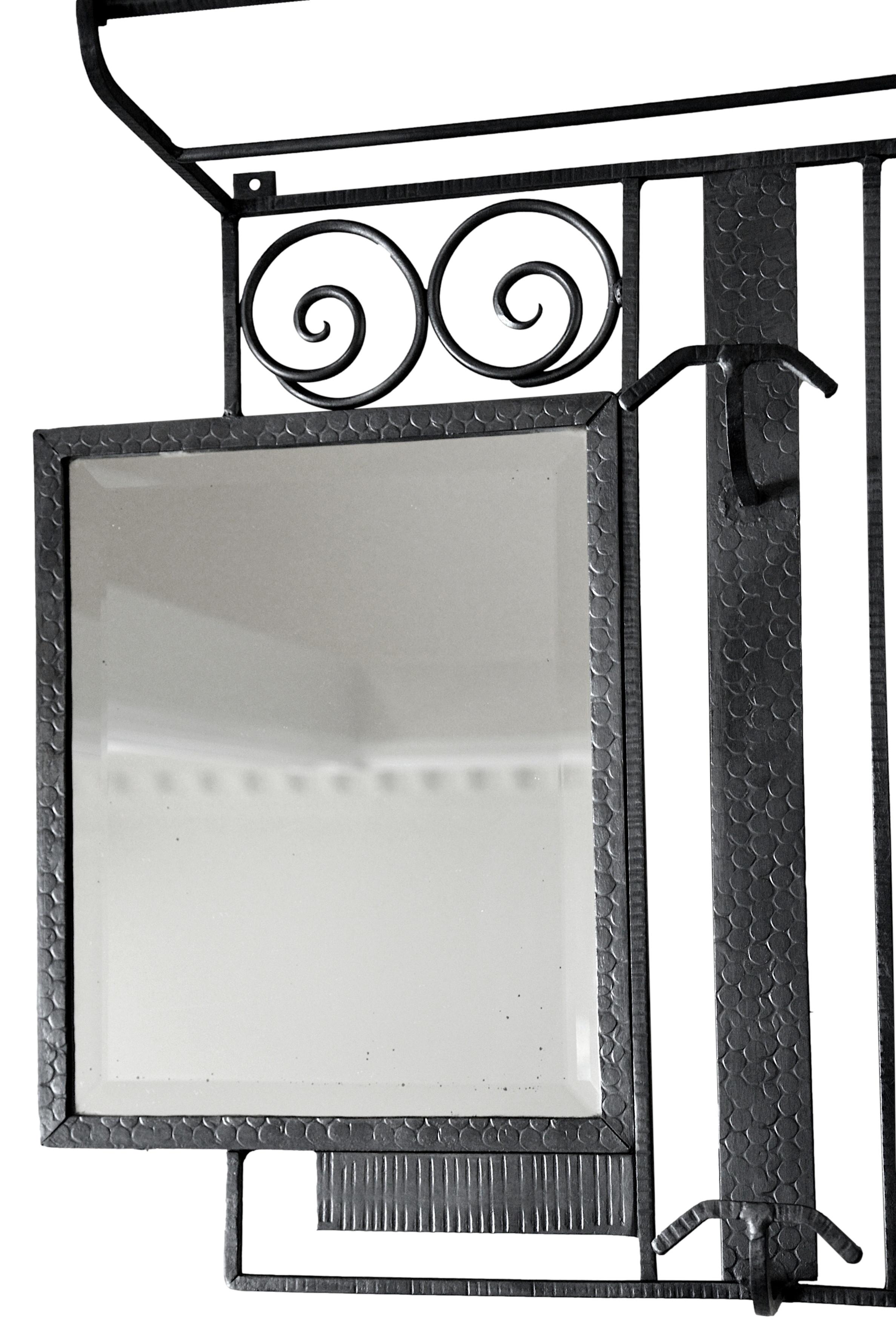 Francese Appendiabiti e portaombrelli in ferro battuto e specchio in stile Deco Mirror, 1920 in vendita