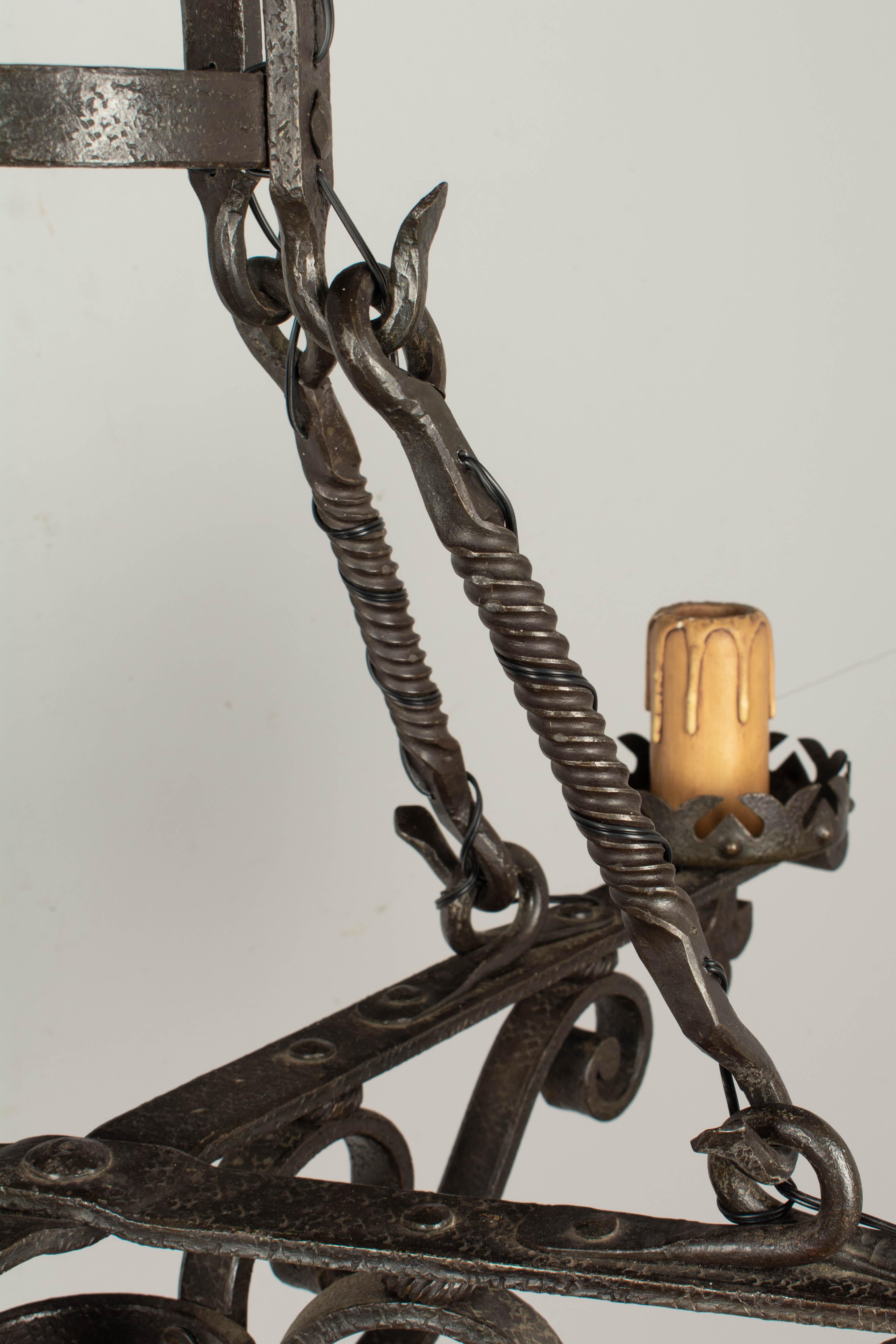 French Art Deco Wrought Iron Chandelier For Sale 7
