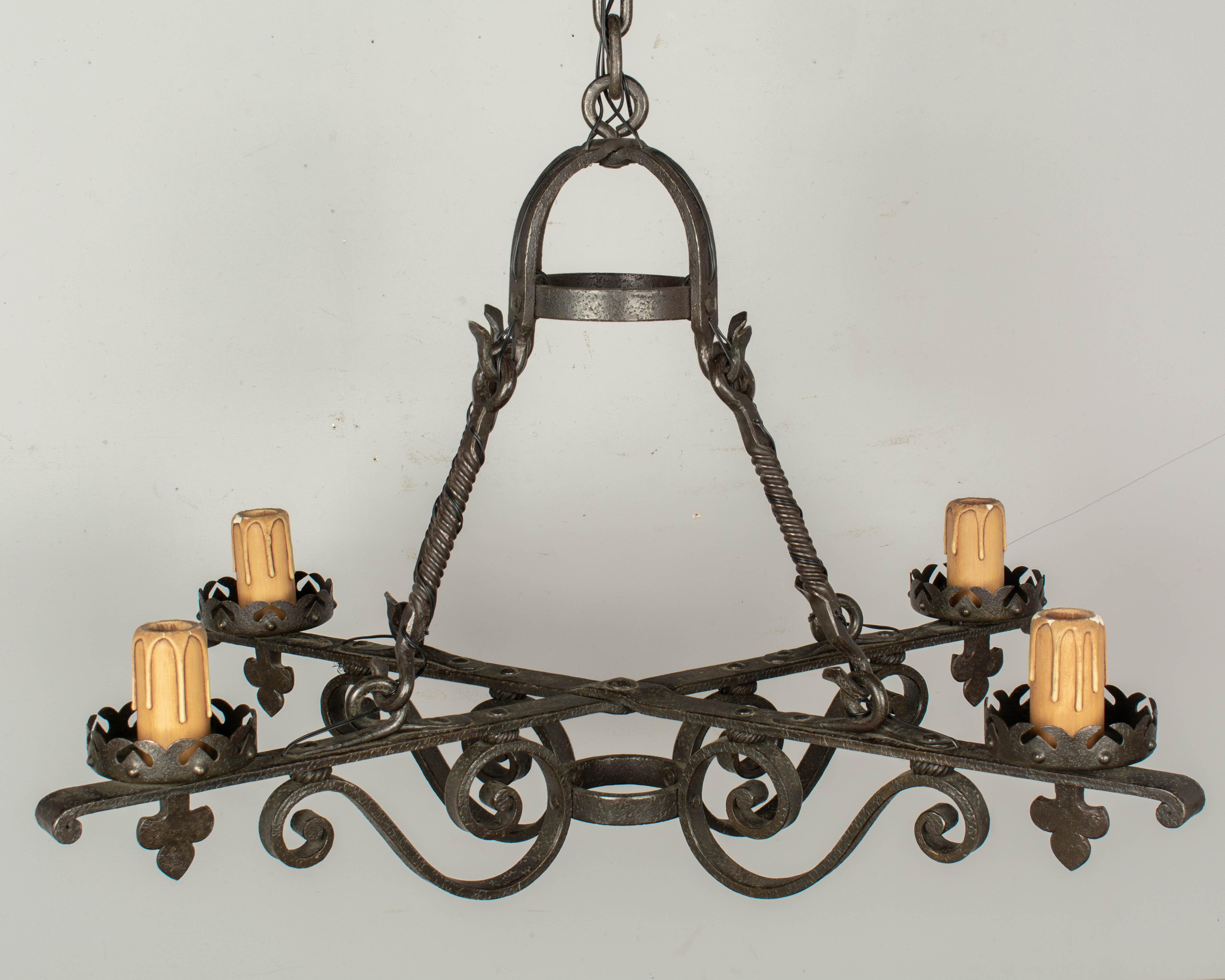 20th Century French Art Deco Wrought Iron Chandelier For Sale