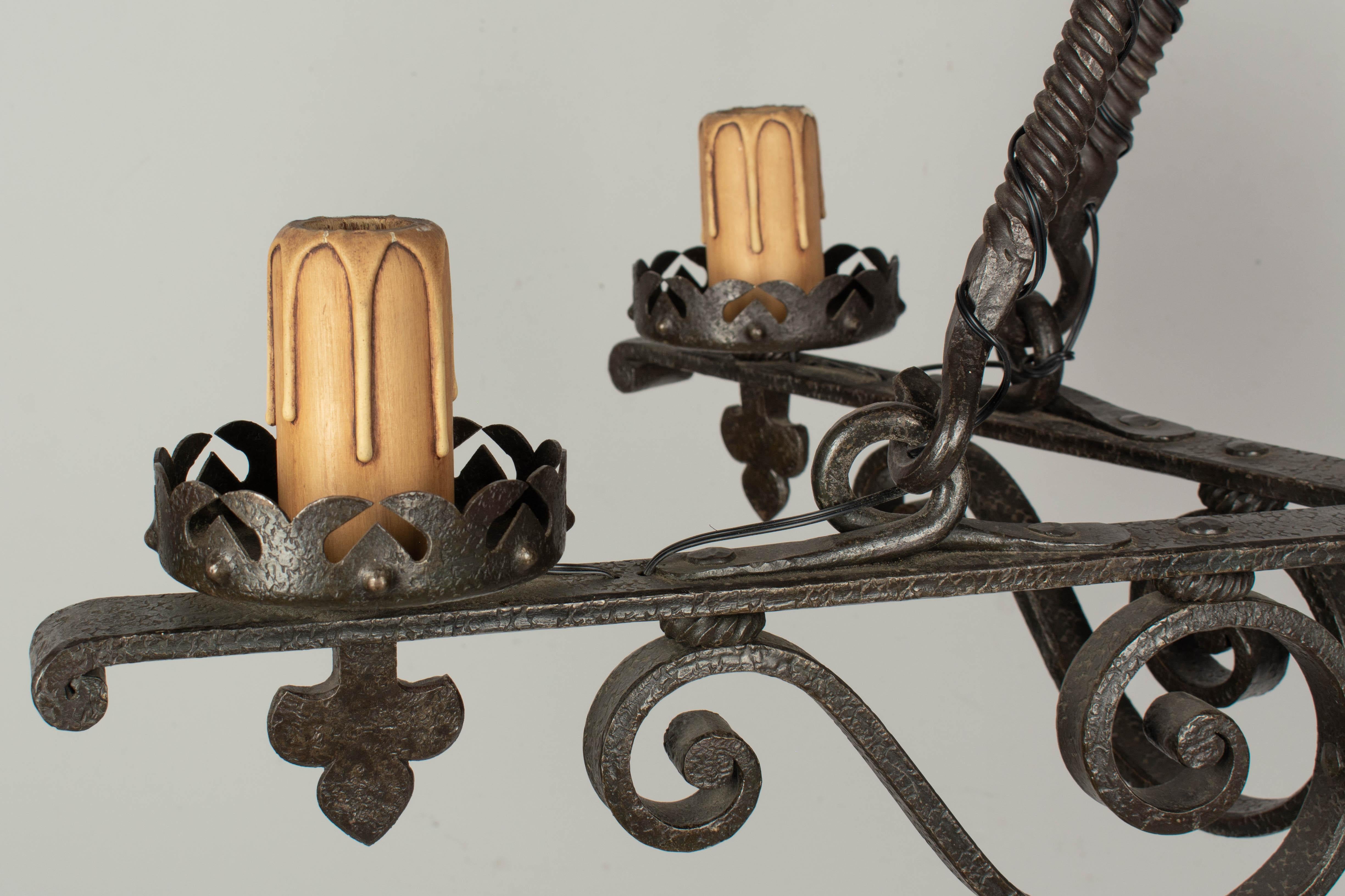 French Art Deco Wrought Iron Chandelier For Sale 3