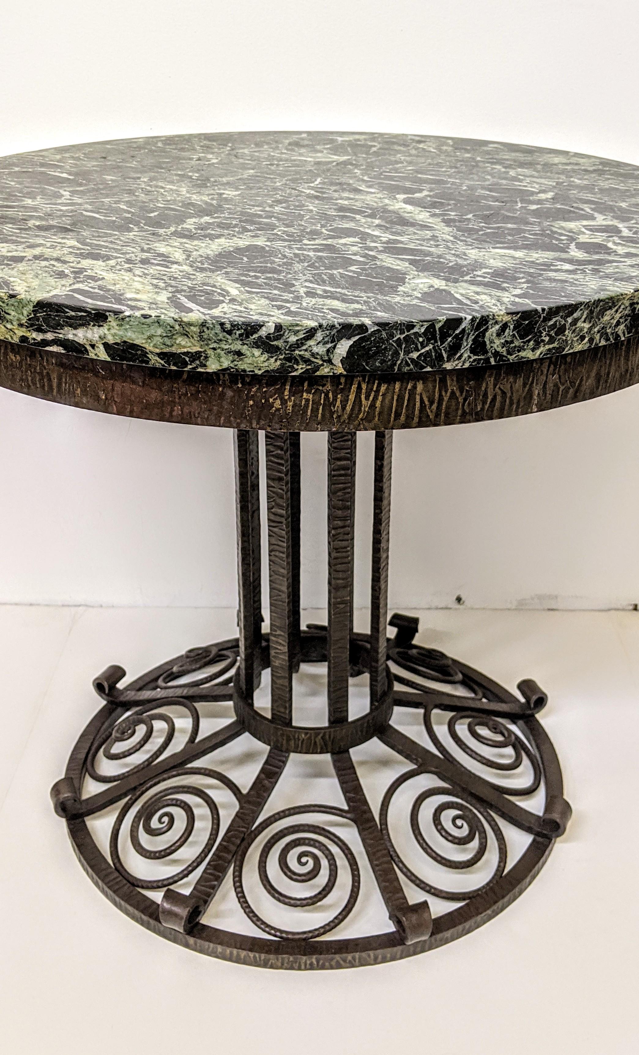 French Art Deco Wrought Iron Coffee or Side Table In Good Condition For Sale In Long Island City, NY