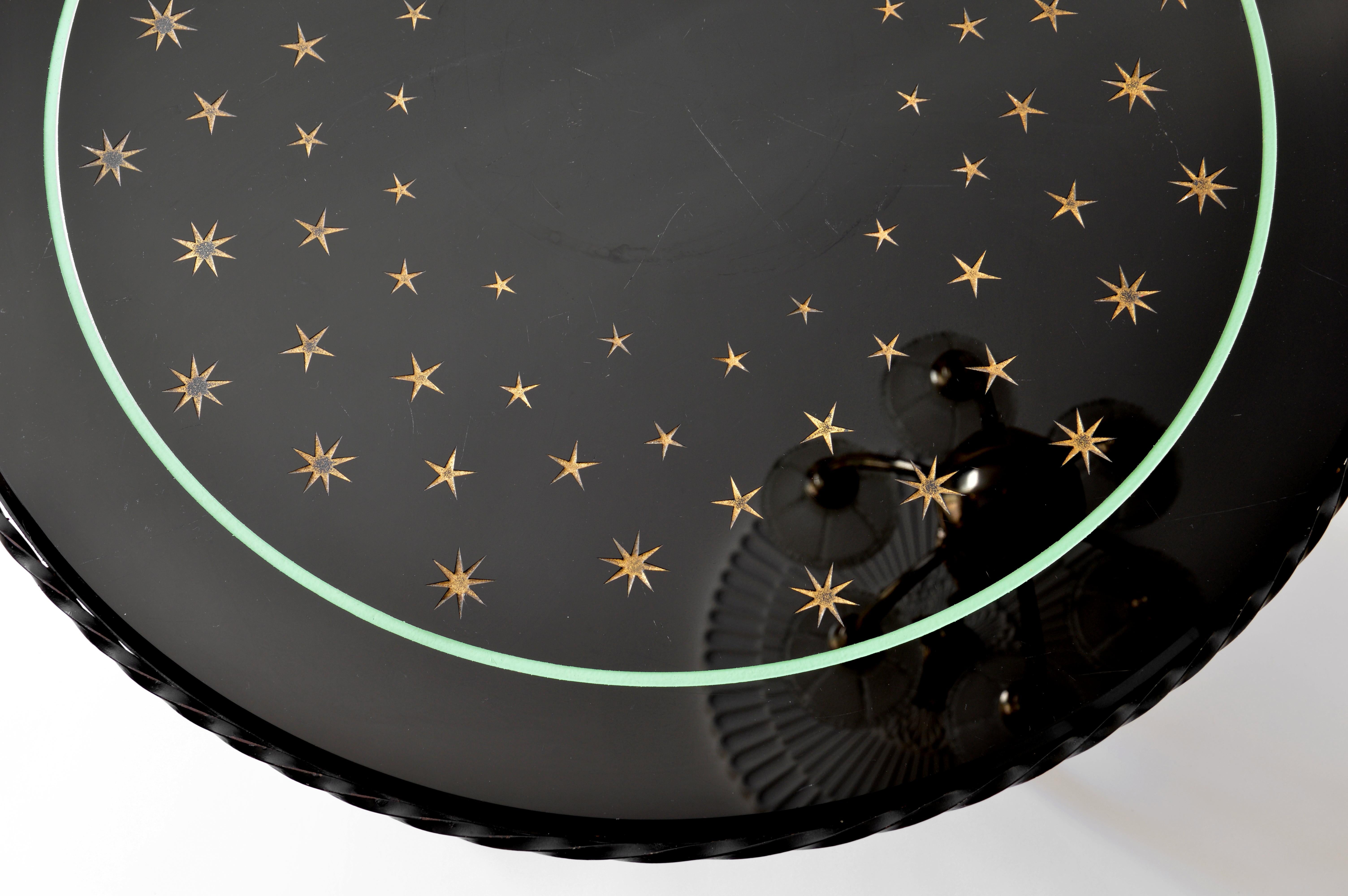 Verre Table basse Art déco française en fer forgé et verre gravé Milky Way, fin des années 1930 en vente
