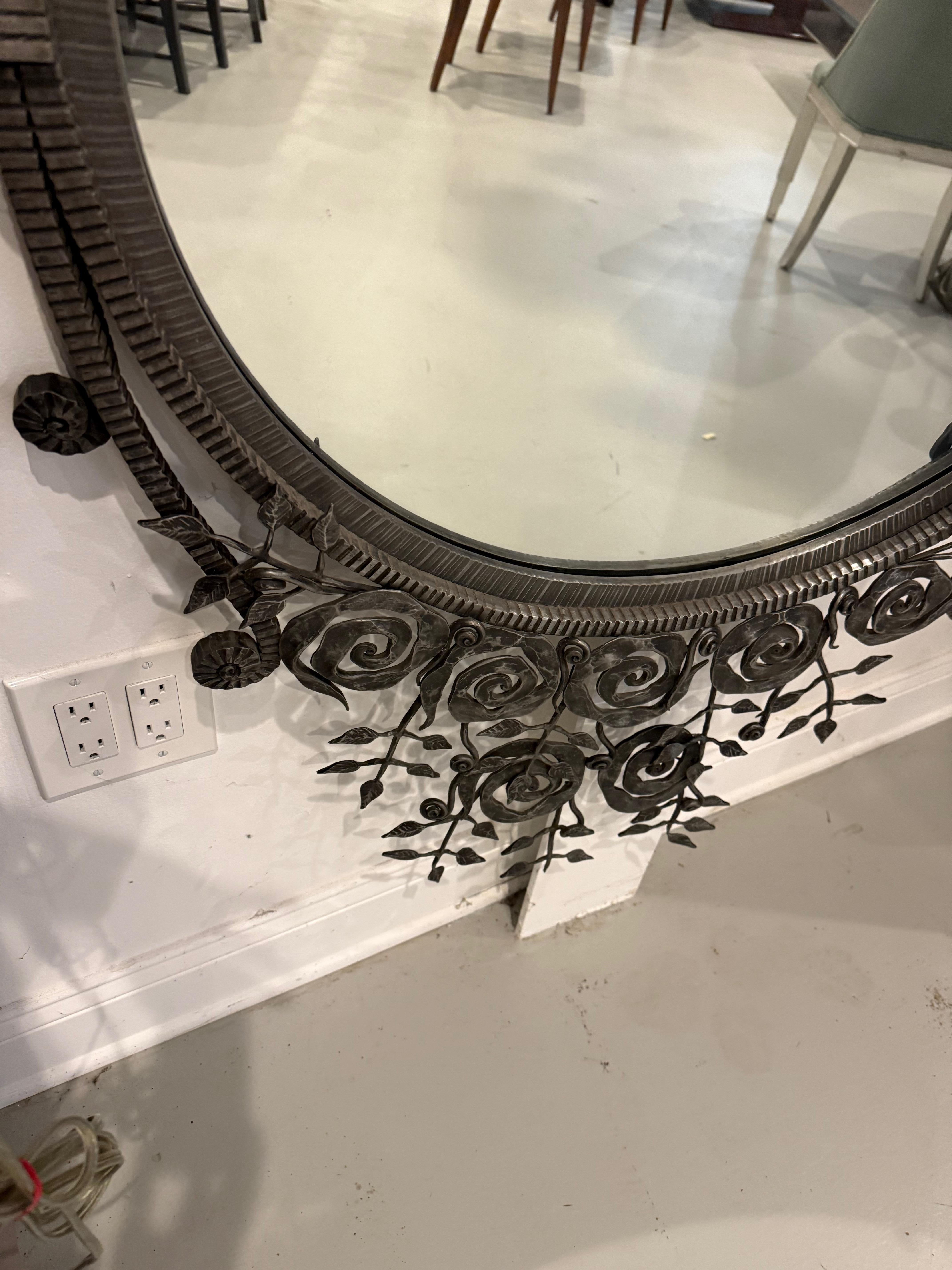 Specchio in ferro battuto francese Art Deco Mirror in vendita 4