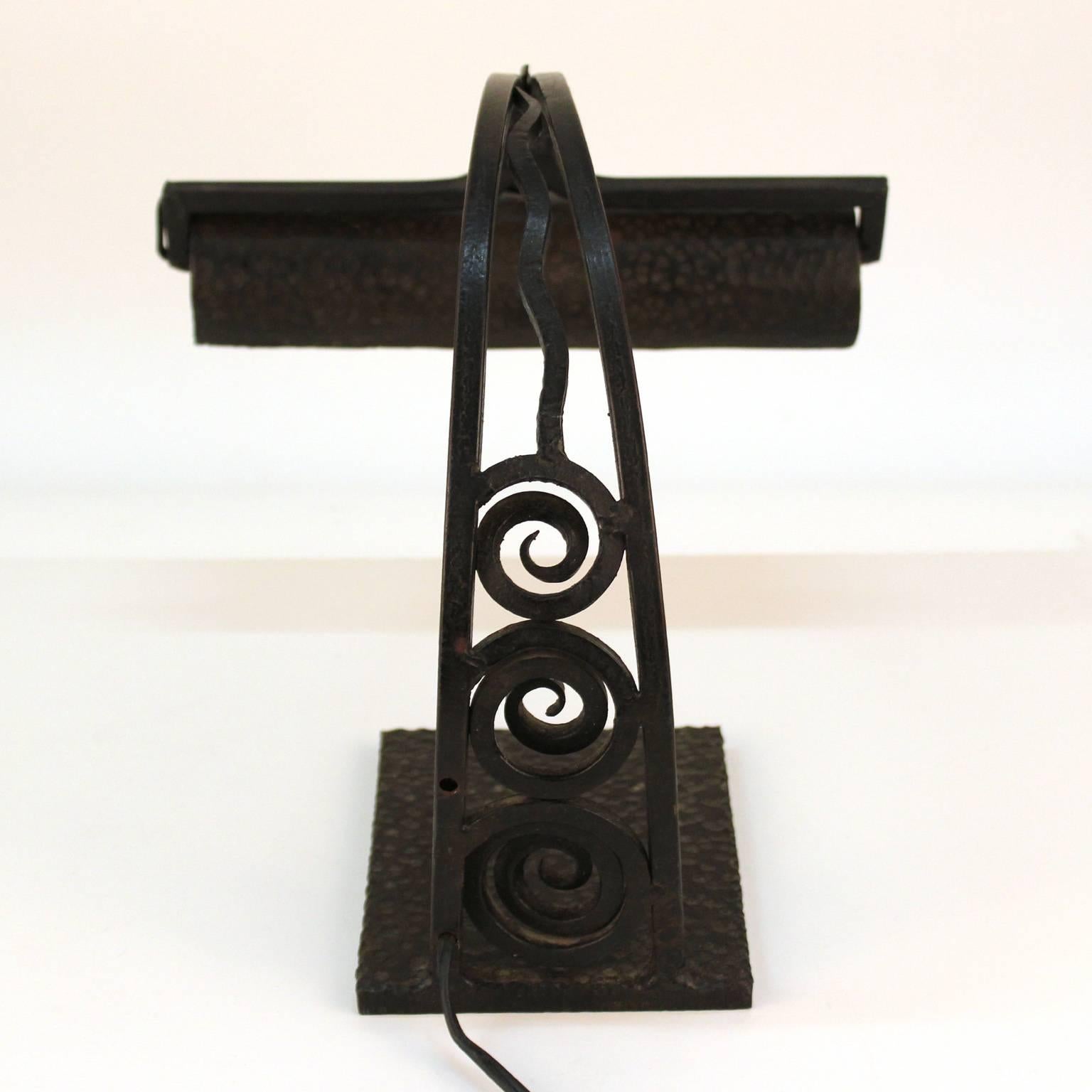 French Art Deco Wrought Iron Piano Lamp In Good Condition For Sale In New York, NY