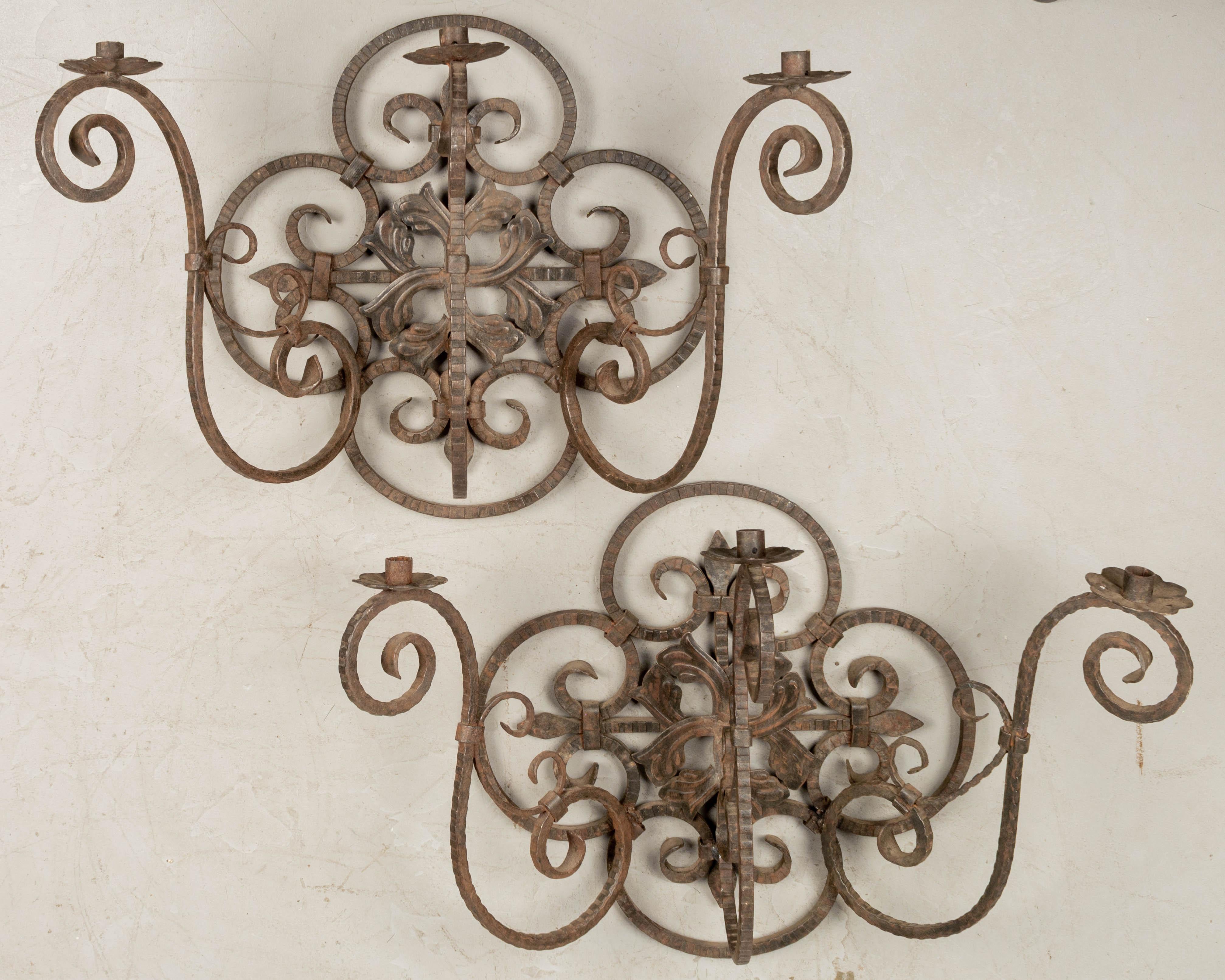 20th Century French Art Deco Wrought Iron Sconces Pair For Sale