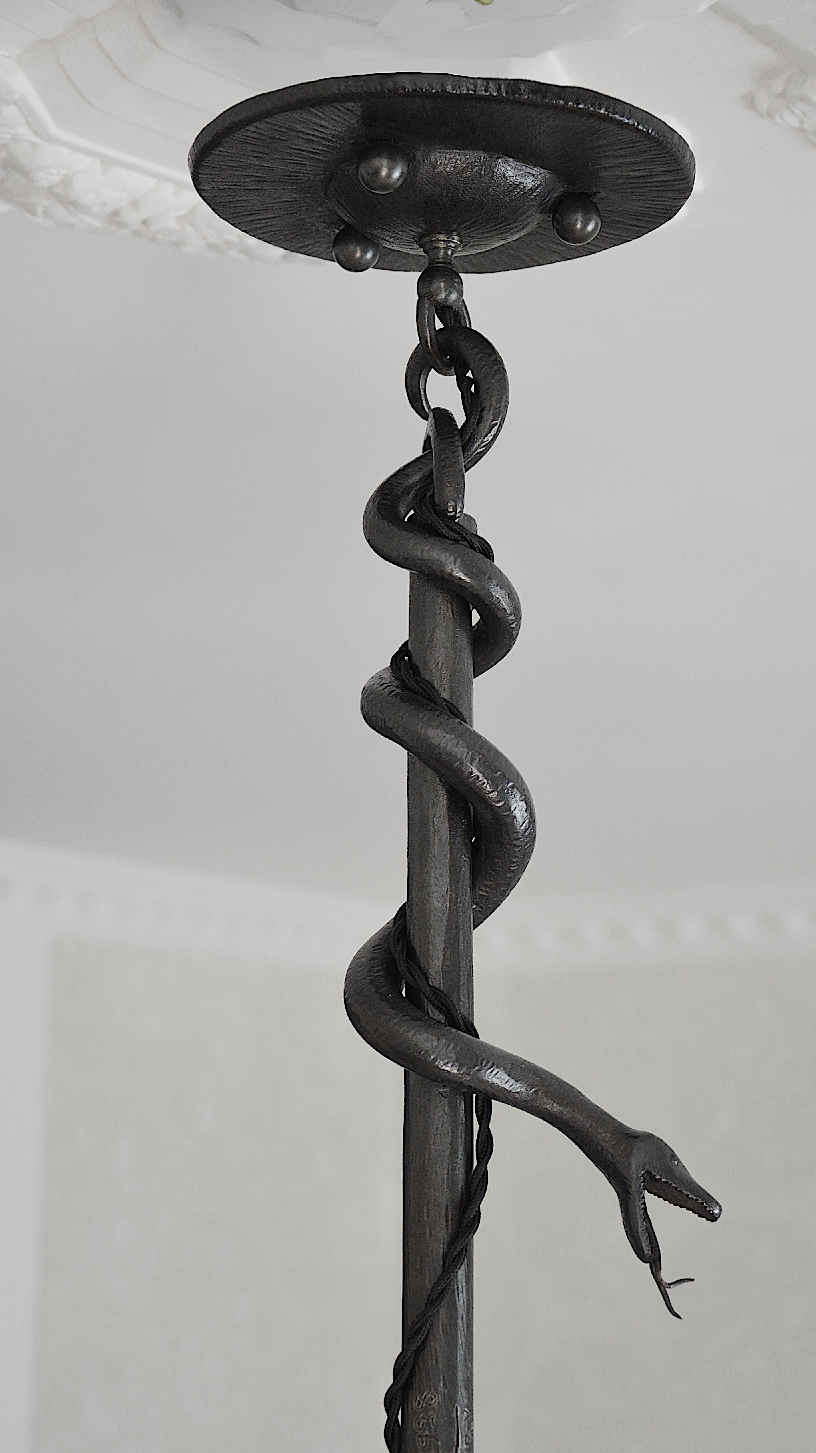 French Art Deco Wrought-Iron Snake and Alabaster Pendant Chandelier, 1928 For Sale 1