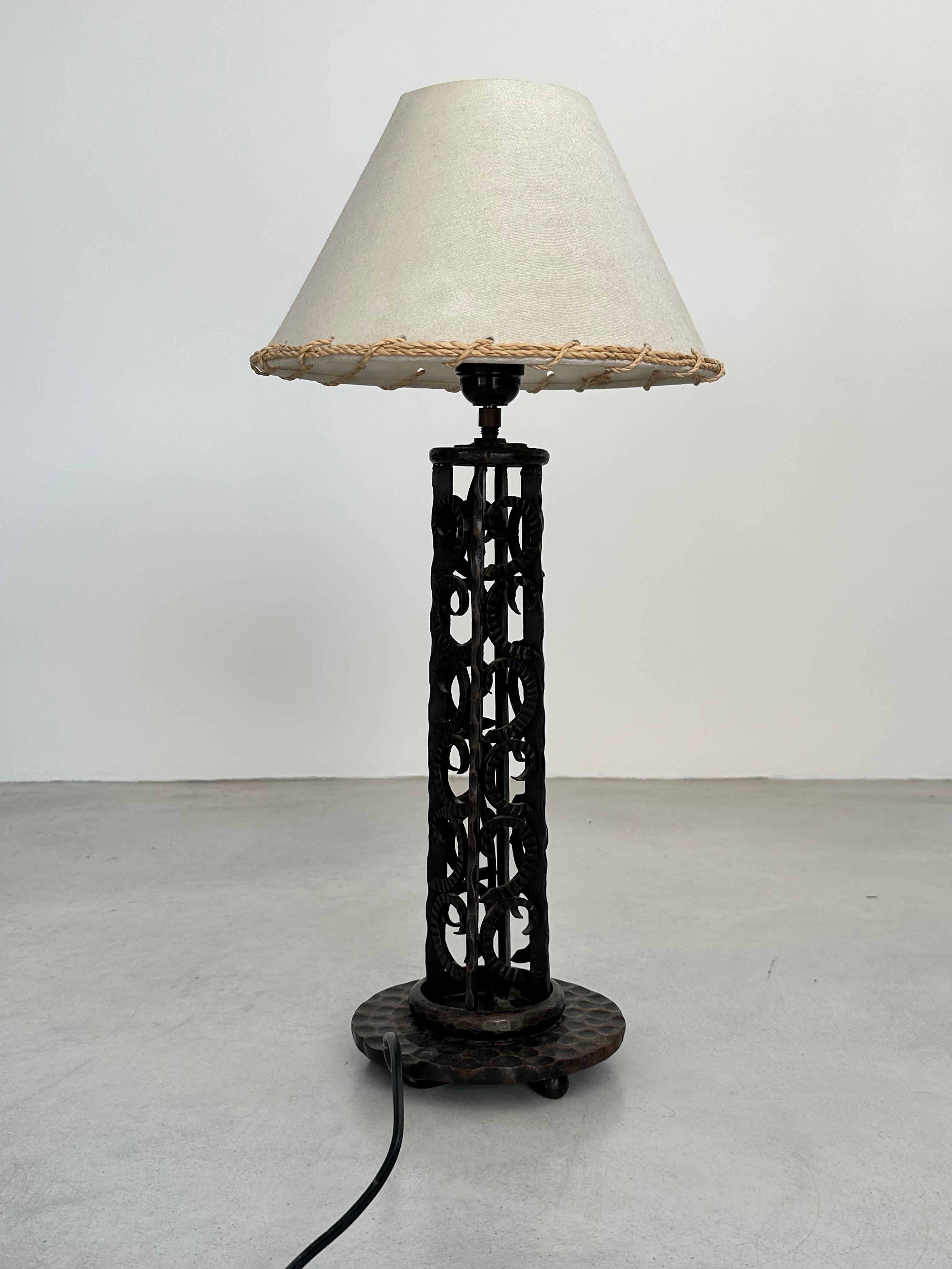 French Art Deco Wrought-iron table lamp, 1930s For Sale 7