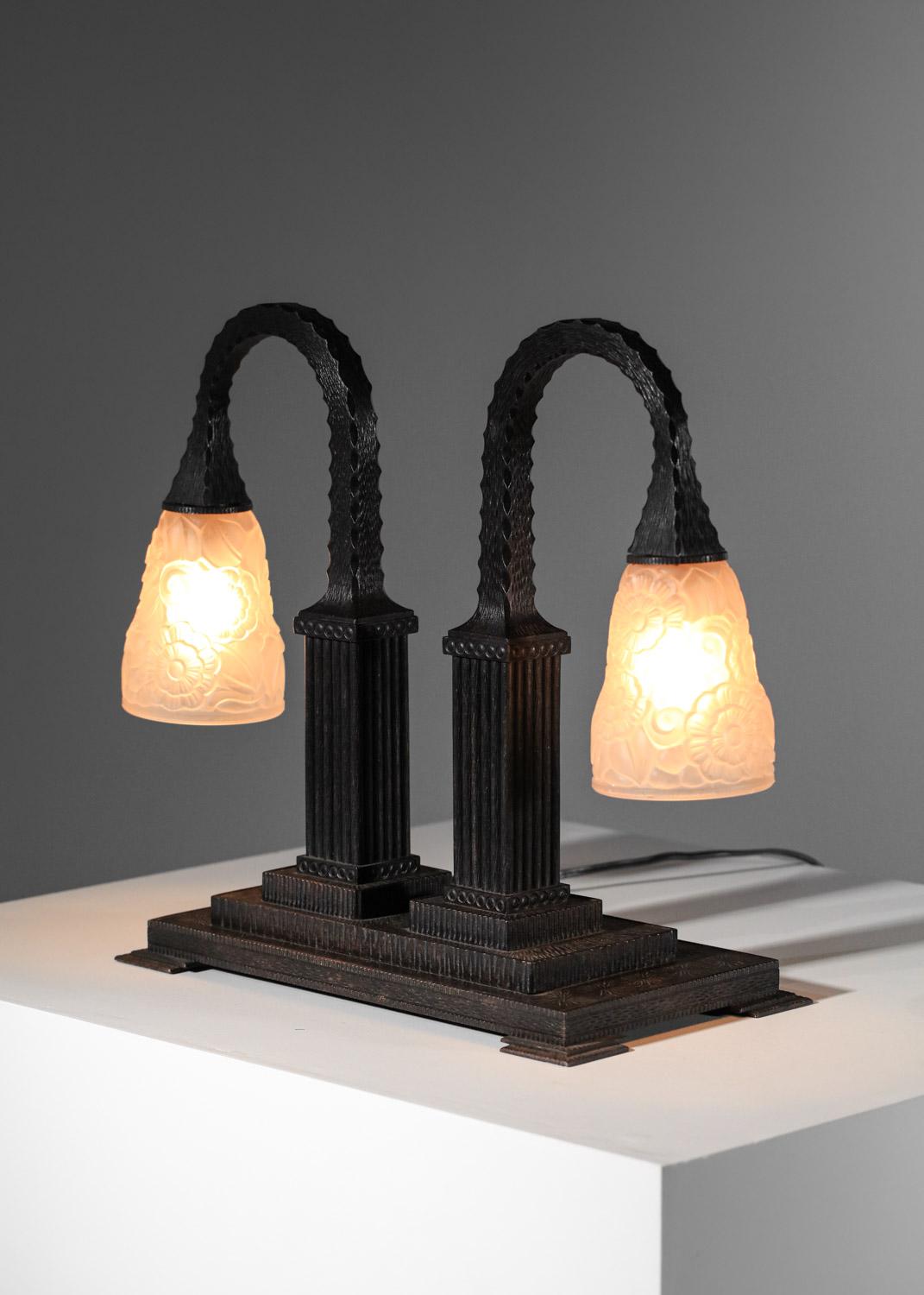 Lampe de table Art déco française en fer forgé Primaflore verre moderniste des années 30  en vente 4