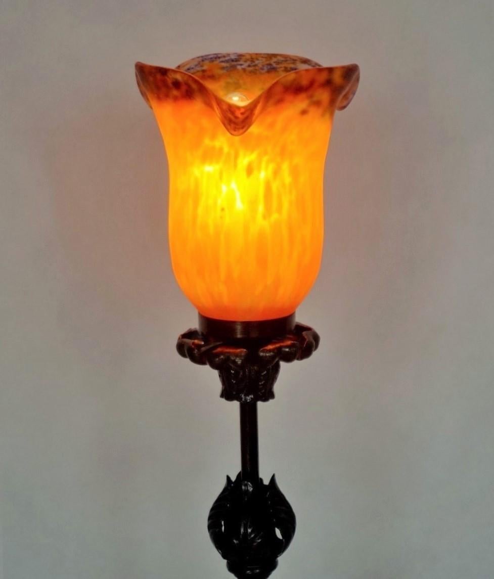 French Art Deco Wrought Iron Table Lamp with Pâte de Verre Glass Shade, 1920s 5