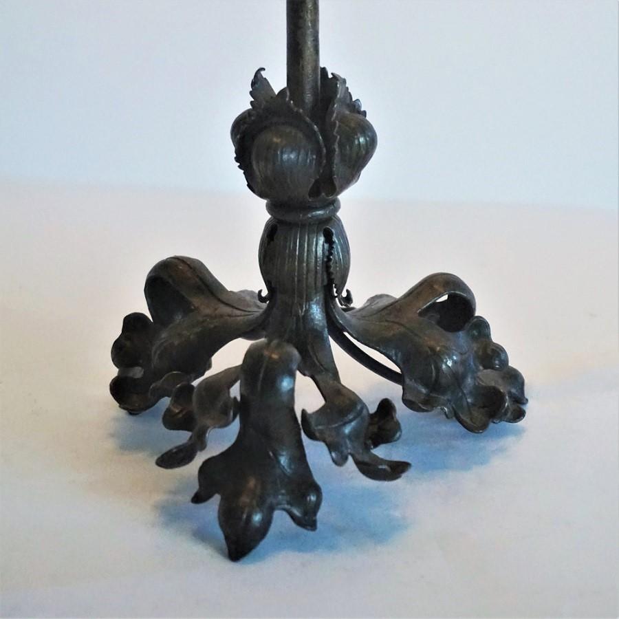 French Art Deco Wrought Iron Table Lamp with Pâte de Verre Glass Shade, 1920s 2