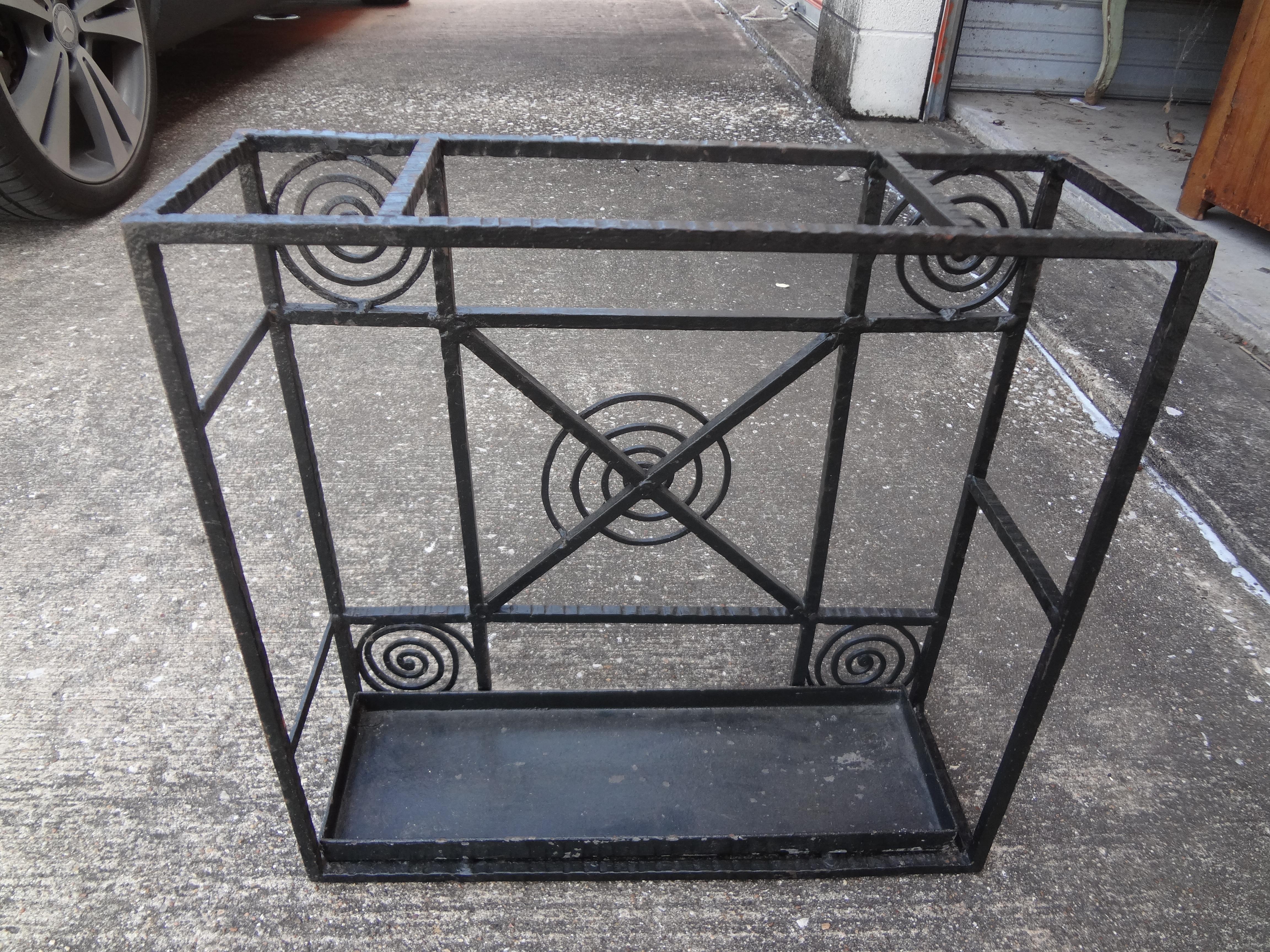 Mid-20th Century French Art Deco Wrought Iron Umbrella Stand For Sale