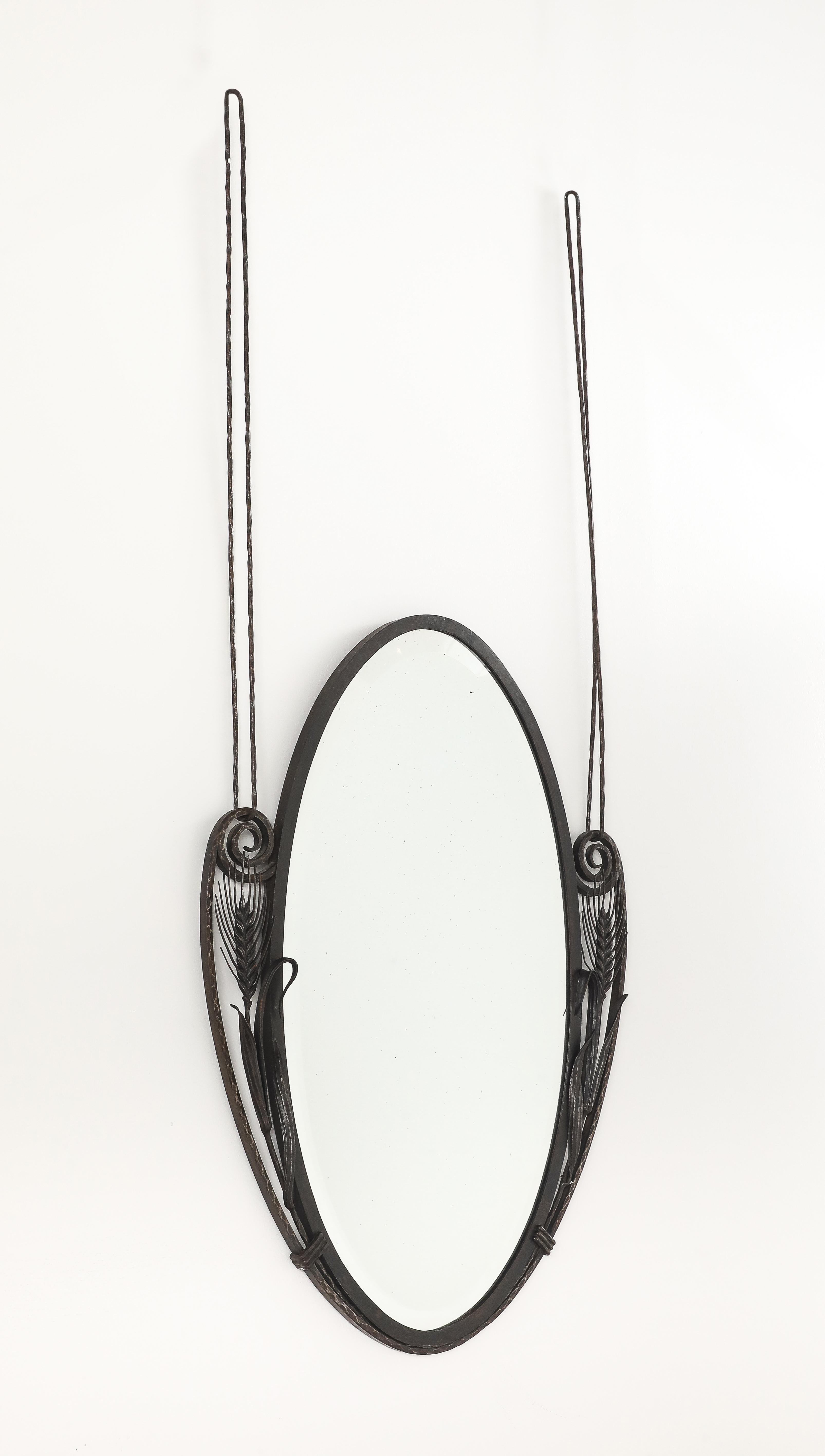 Specchio da parete in ferro battuto in stile Art Déco francese, 1930 circa in vendita 4