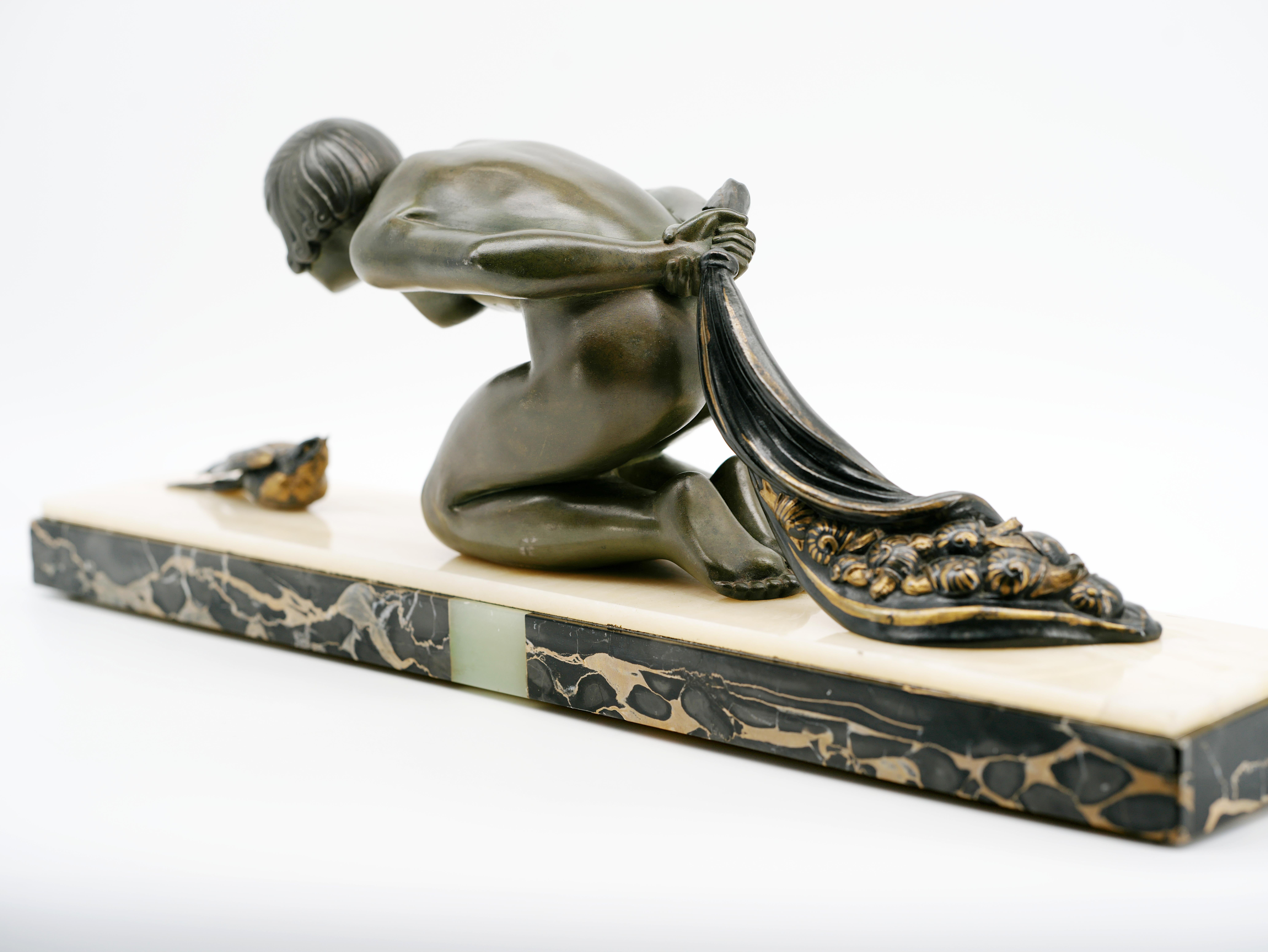 Onyx LIMOUSIN Art Deco Young Girl & Partridge Sculpture, 1920 For Sale